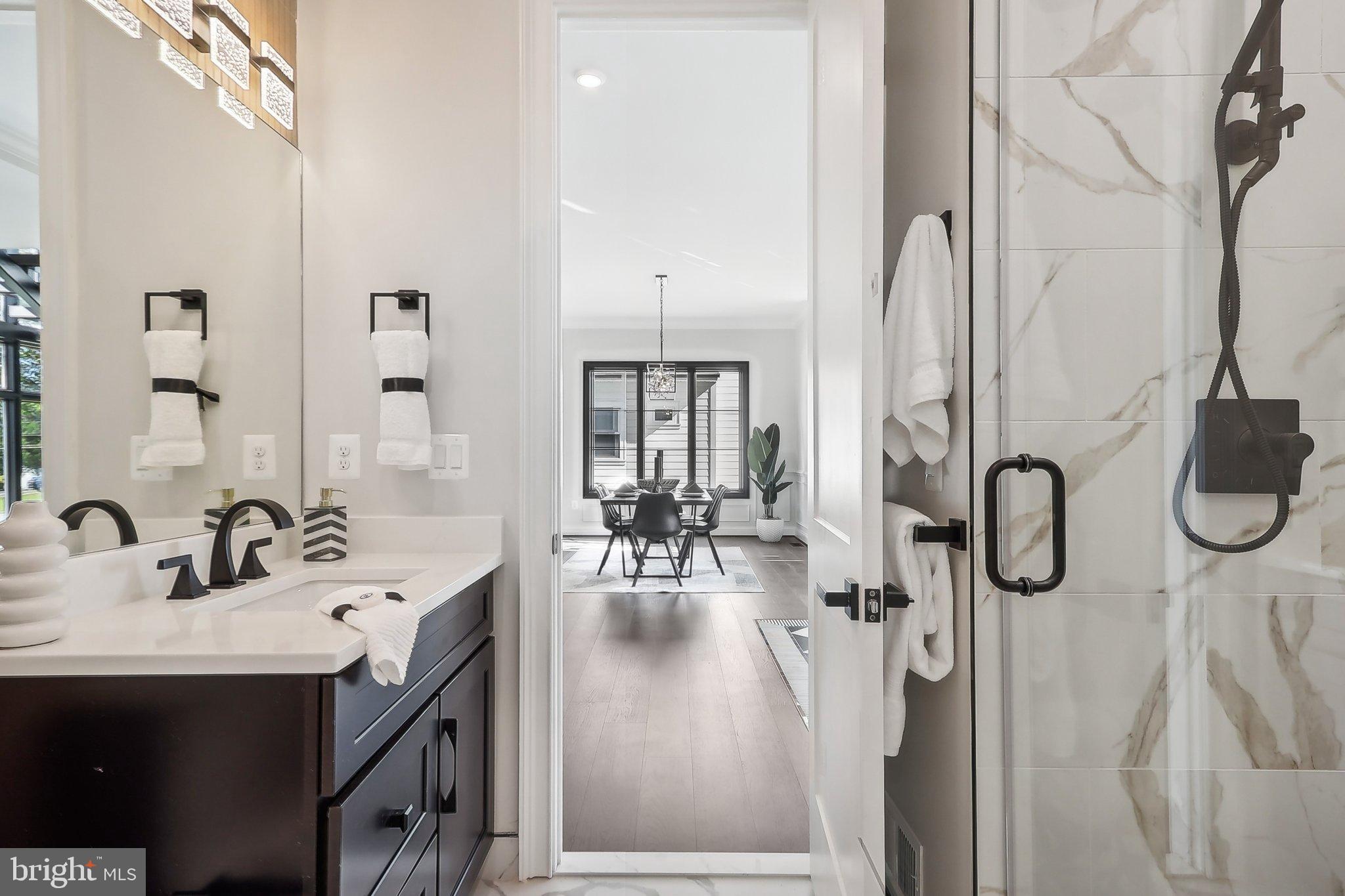 VIENNA WOODS - Residential