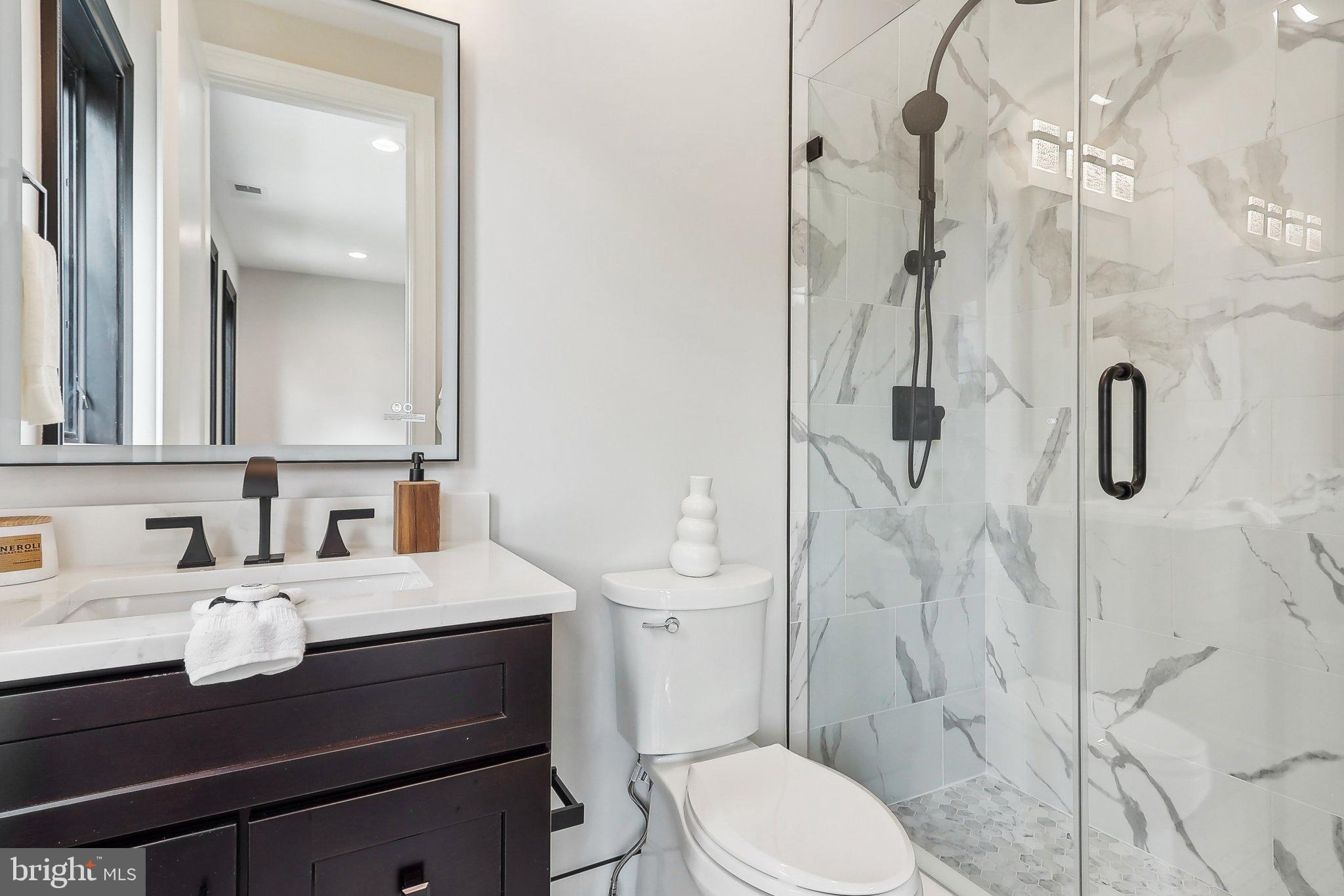 VIENNA WOODS - Residential