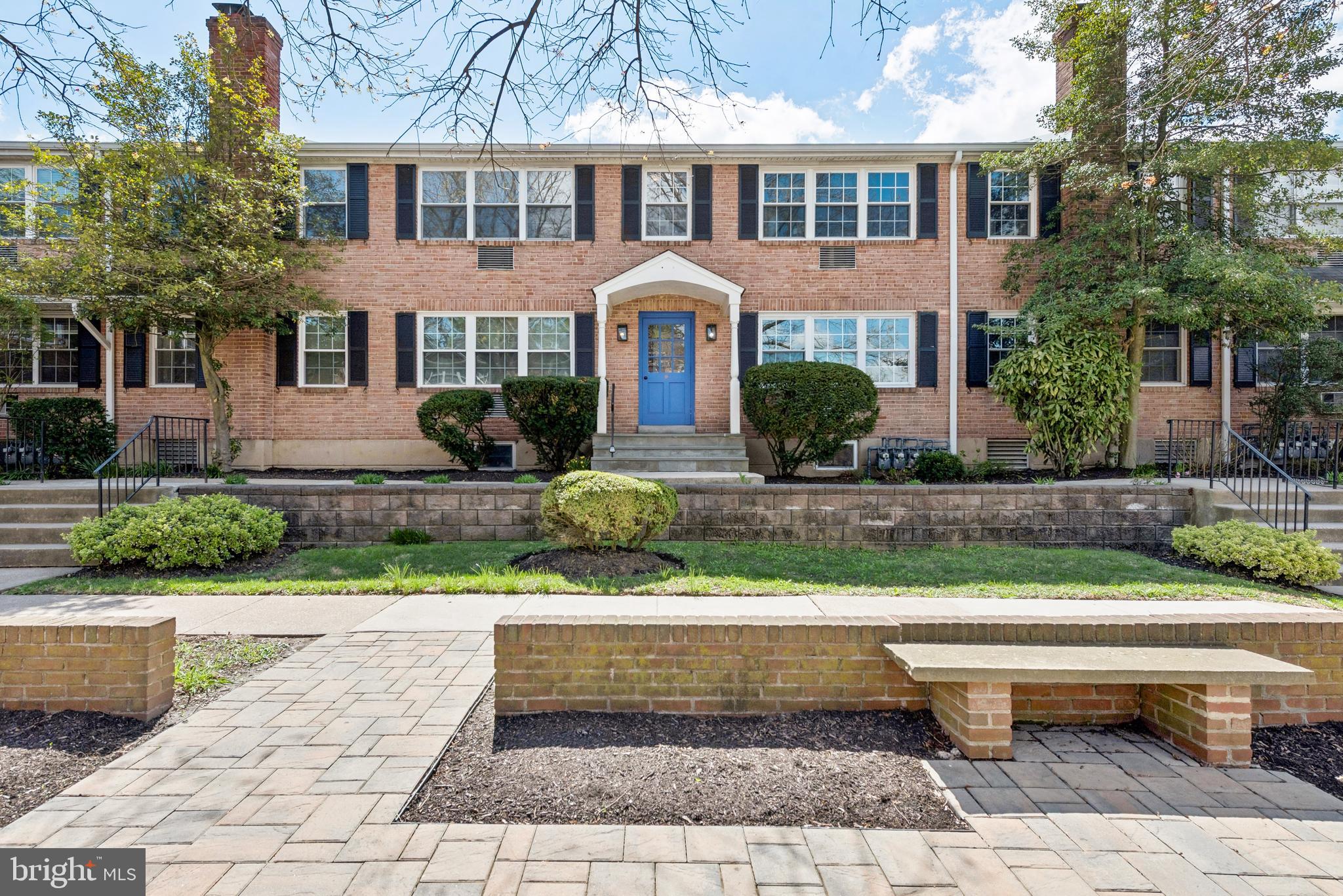 1334 MONTGOMERY AVENUE D4