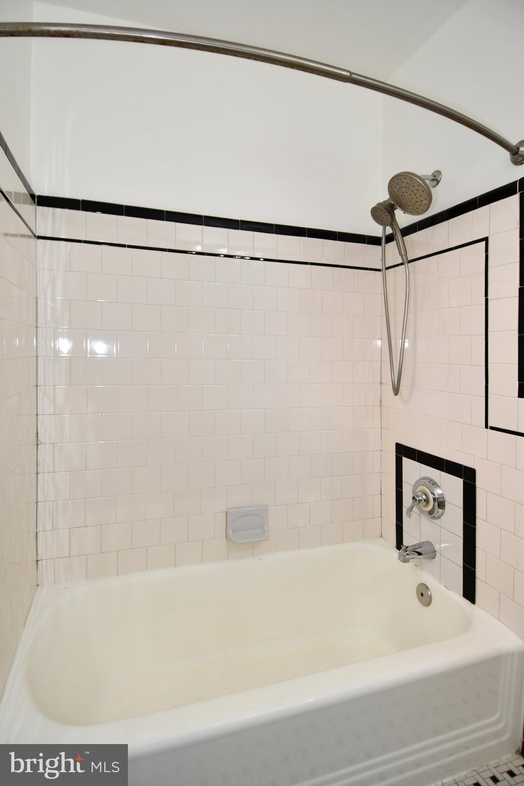 VILLA CRESTA - Residential