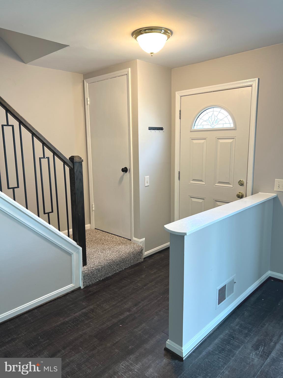 CARROLL PARK MANOR - Residential Lease