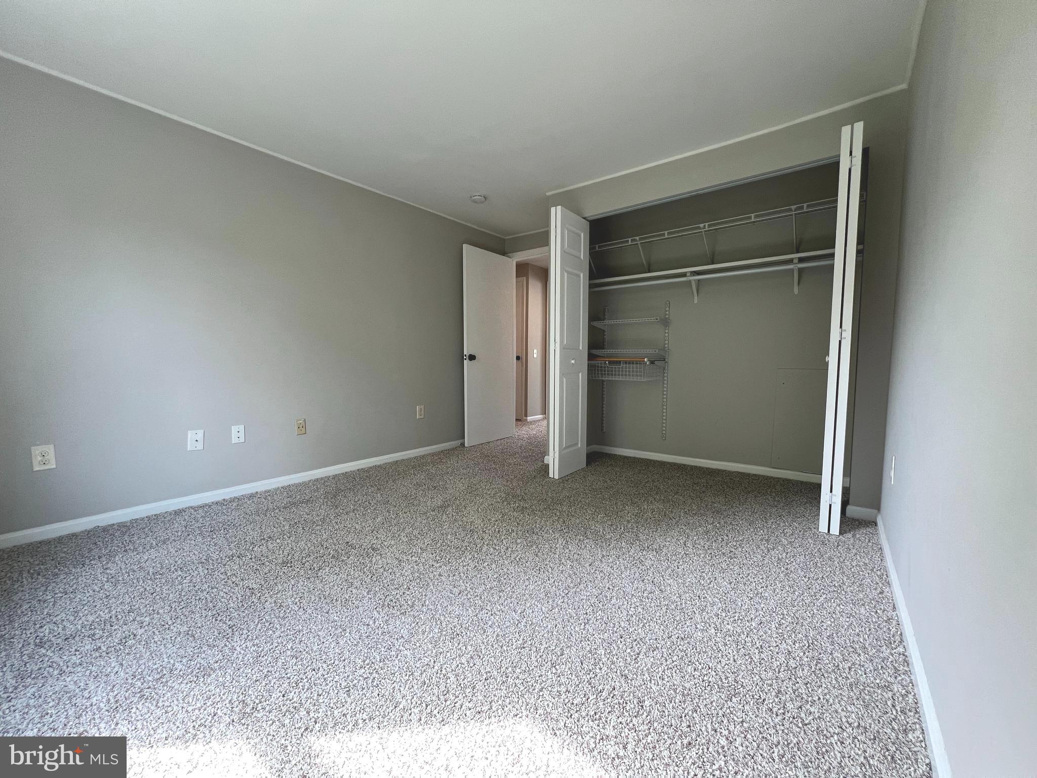 CARROLL PARK MANOR - Residential Lease