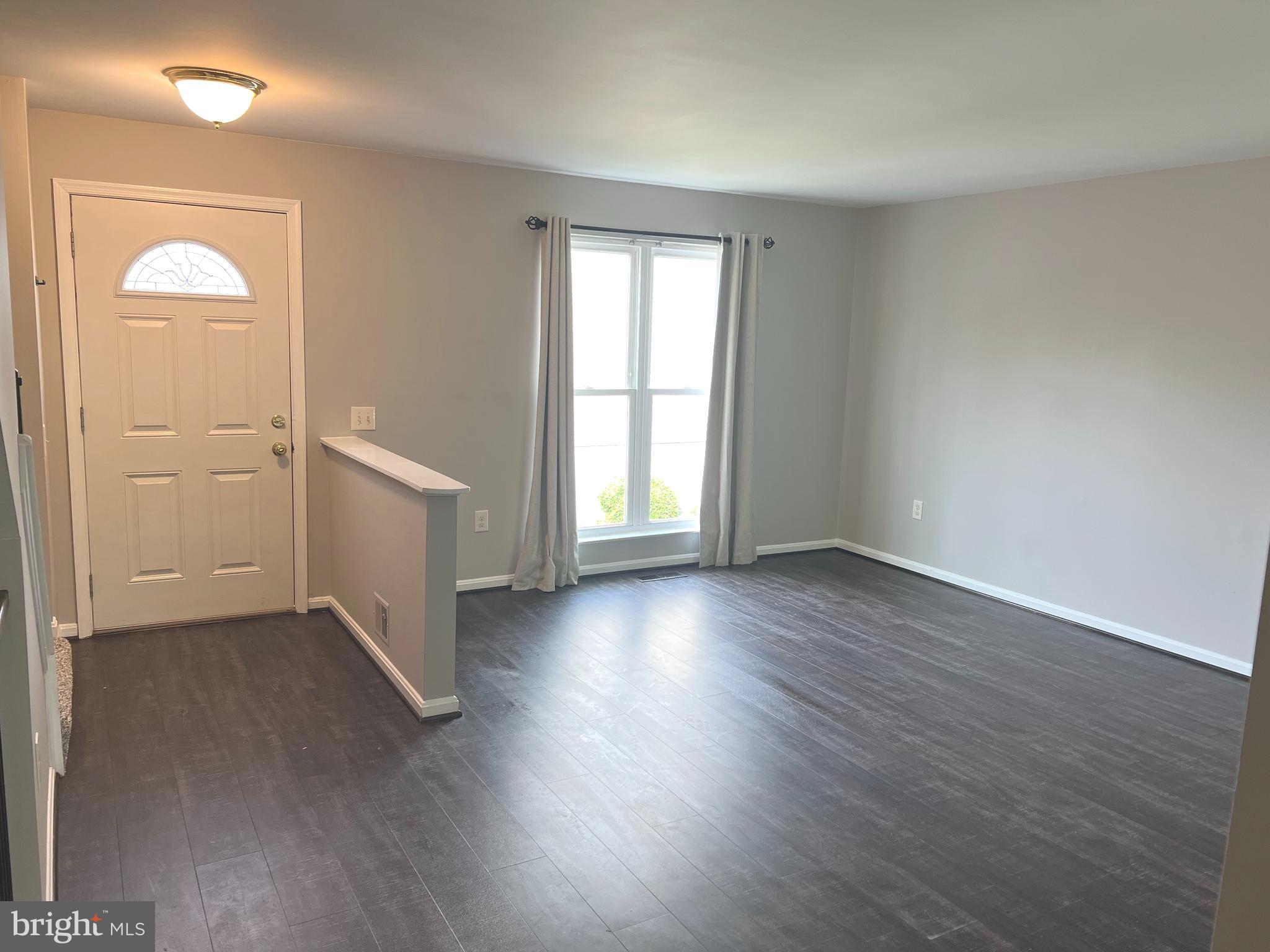 CARROLL PARK MANOR - Residential Lease