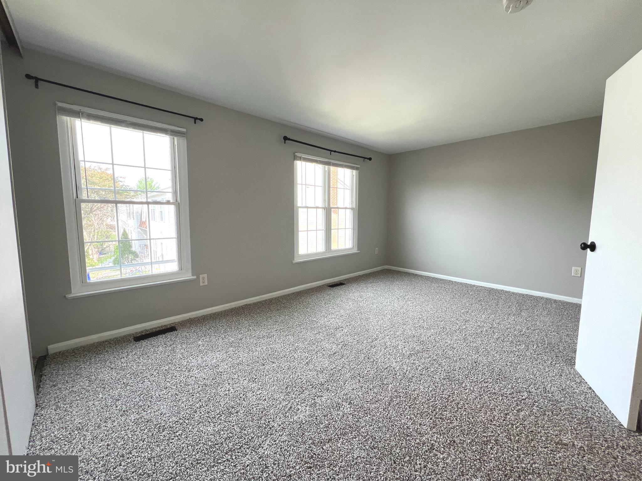 CARROLL PARK MANOR - Residential Lease