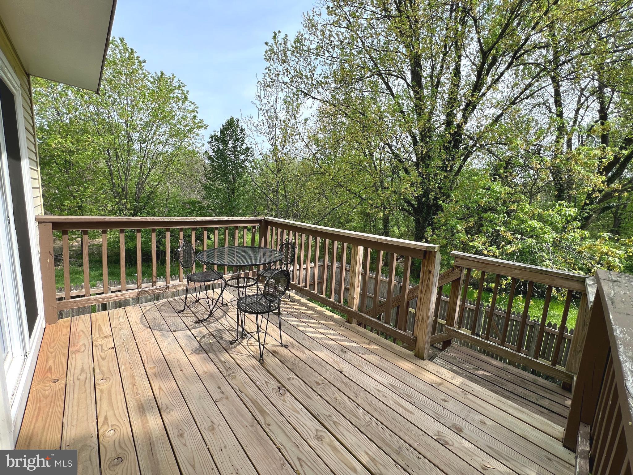 CARROLL PARK MANOR - Residential Lease