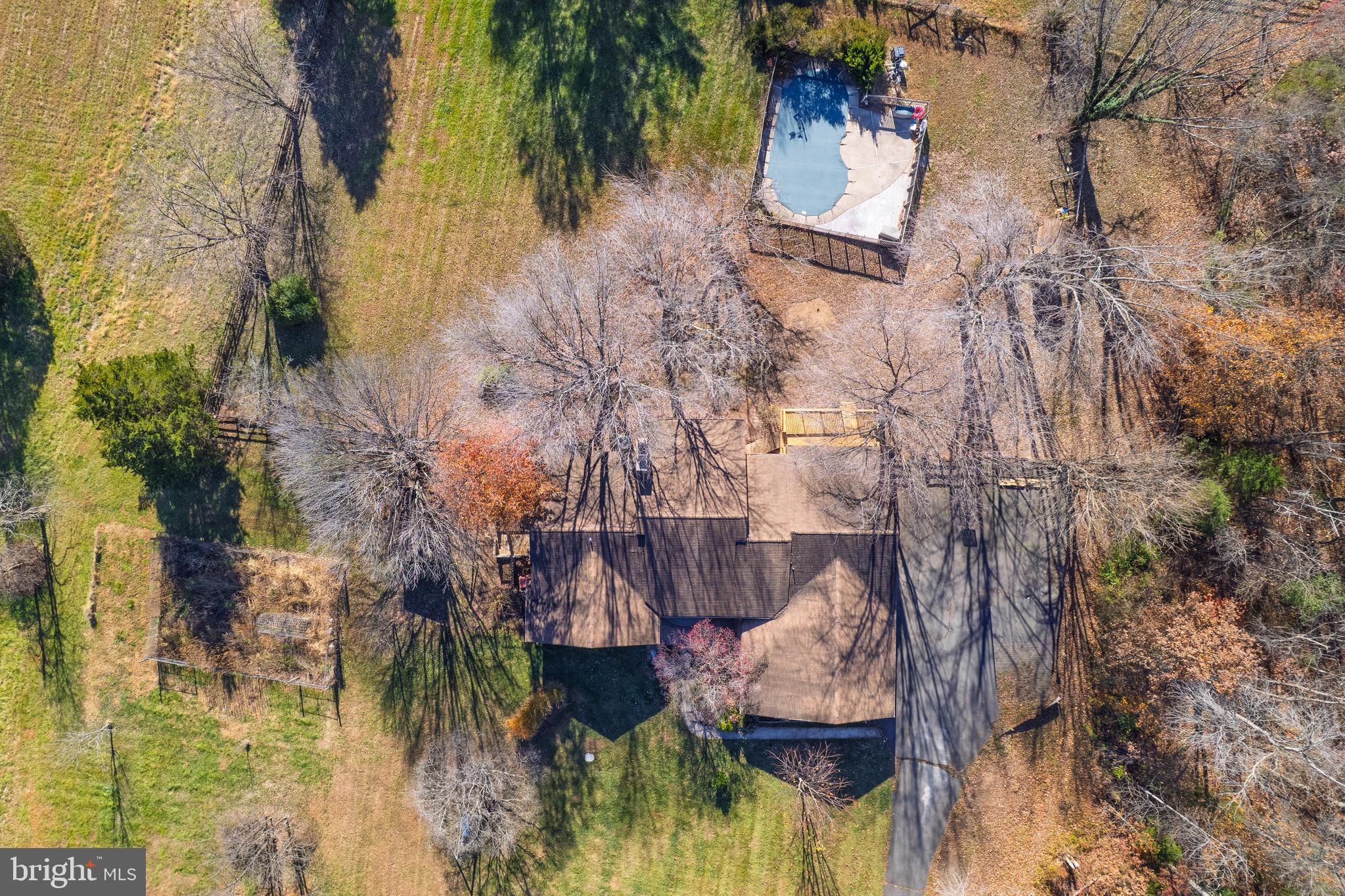 POMPS FARM ESTATES - Residential