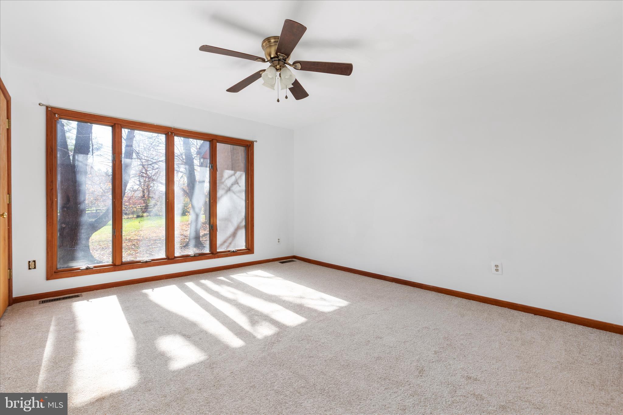 POMPS FARM ESTATES - Residential