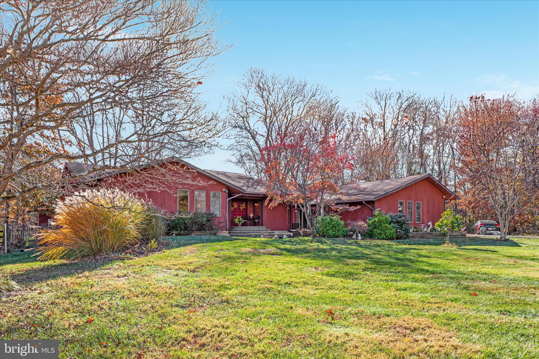 POMPS FARM ESTATES - Residential