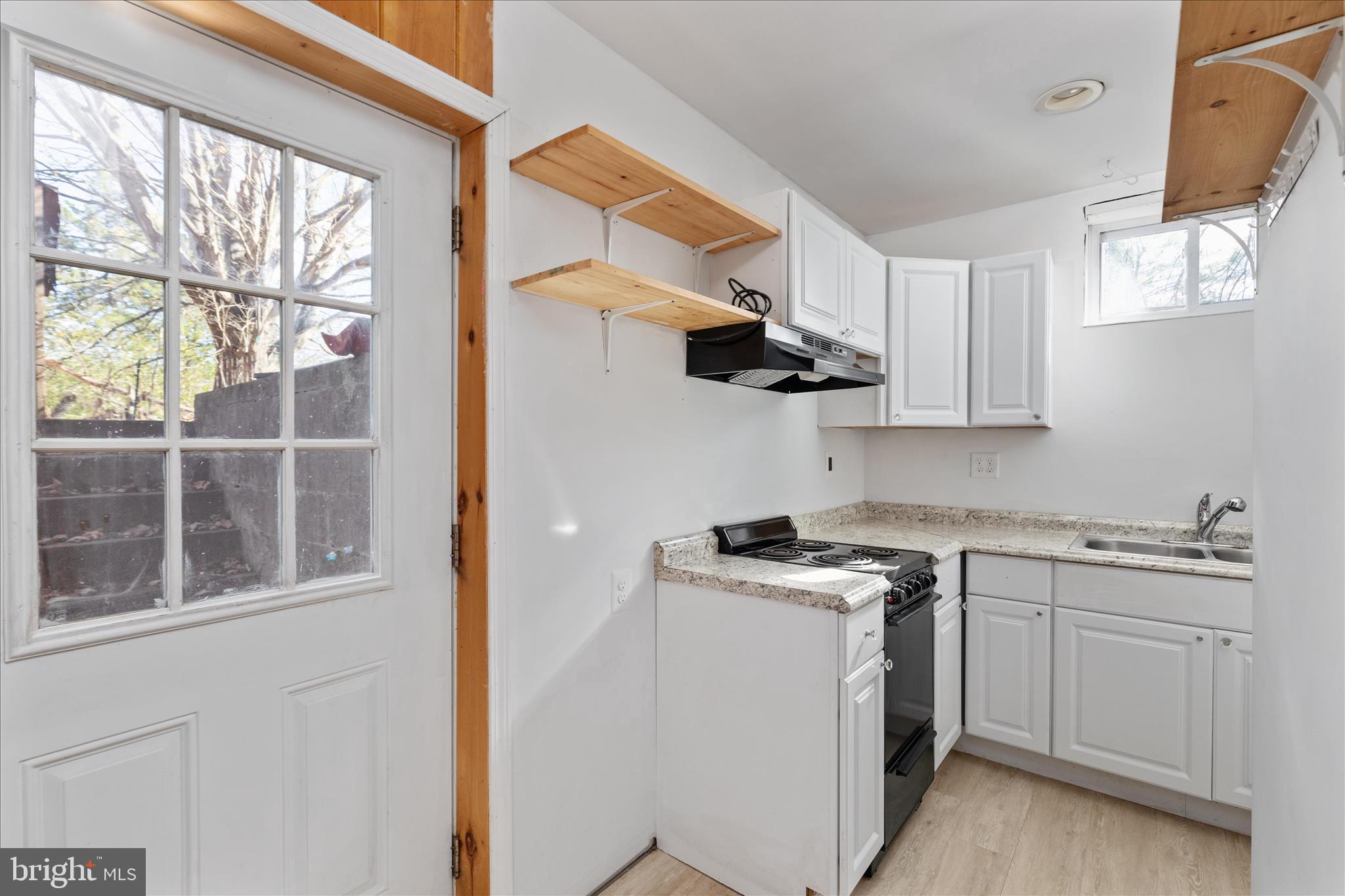 POMPS FARM ESTATES - Residential