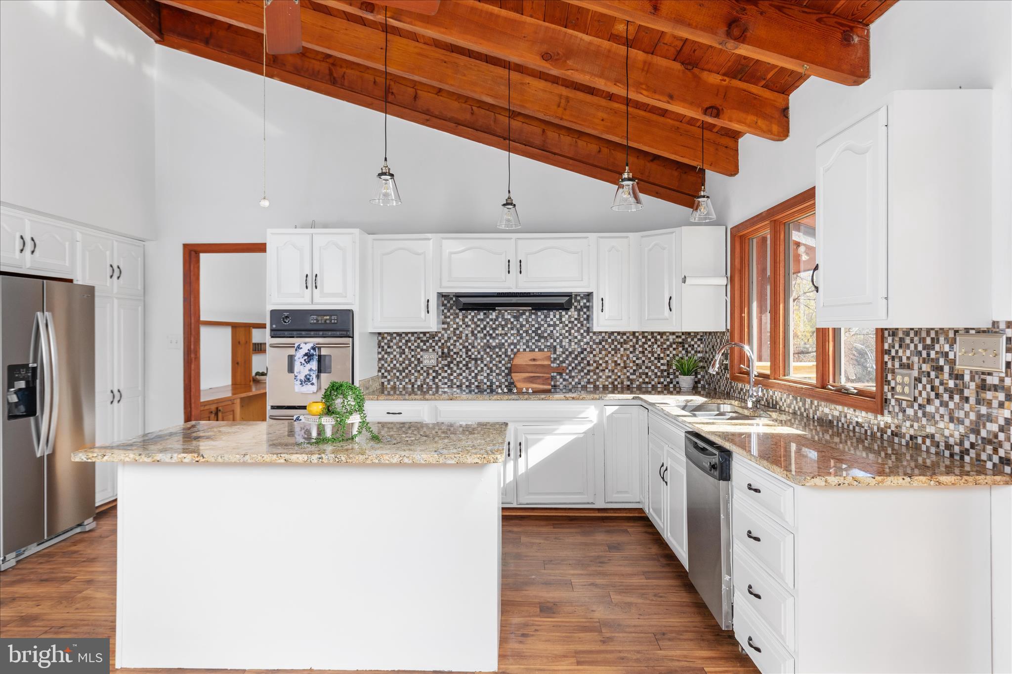 POMPS FARM ESTATES - Residential