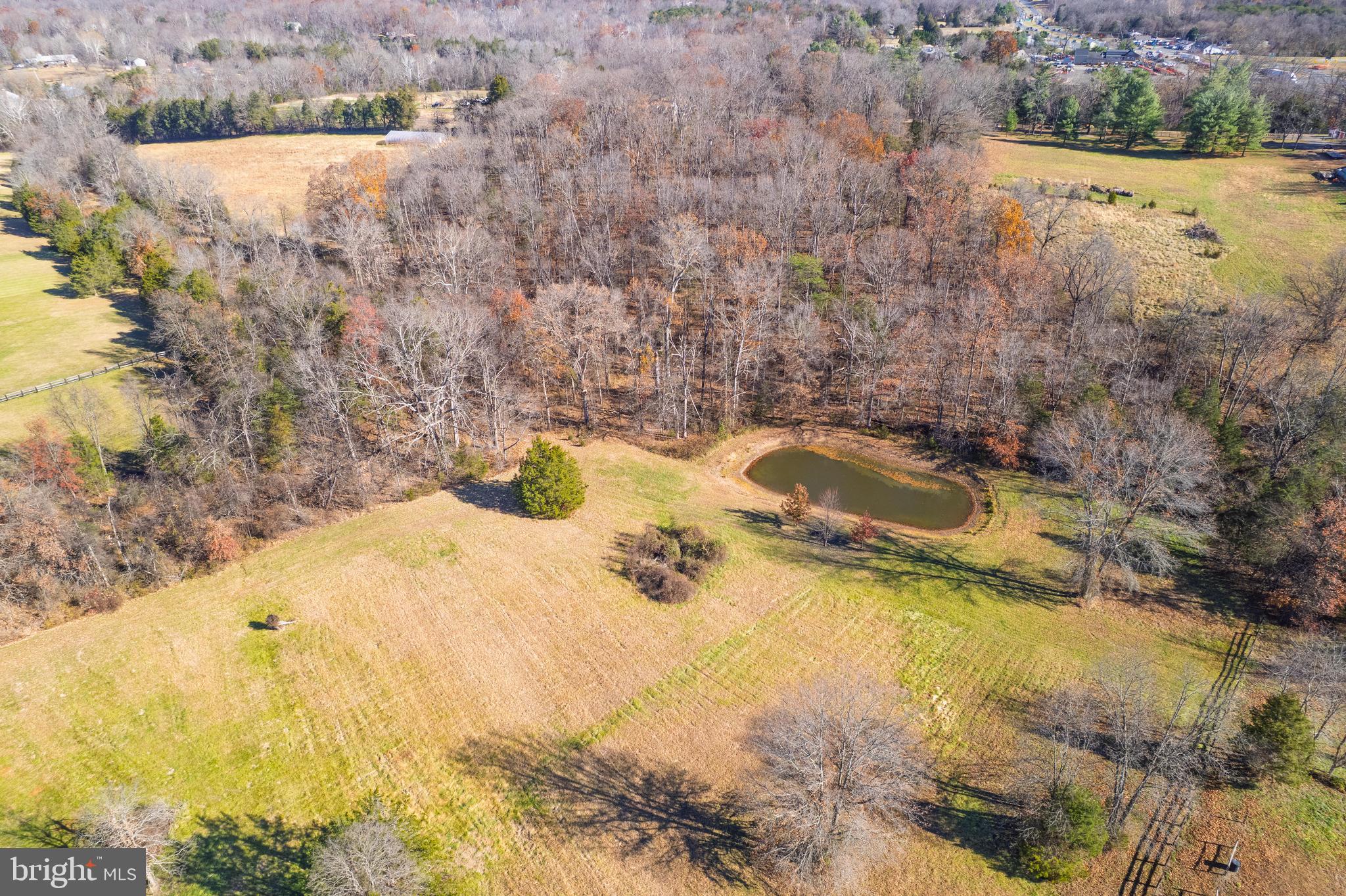 POMPS FARM ESTATES - Residential