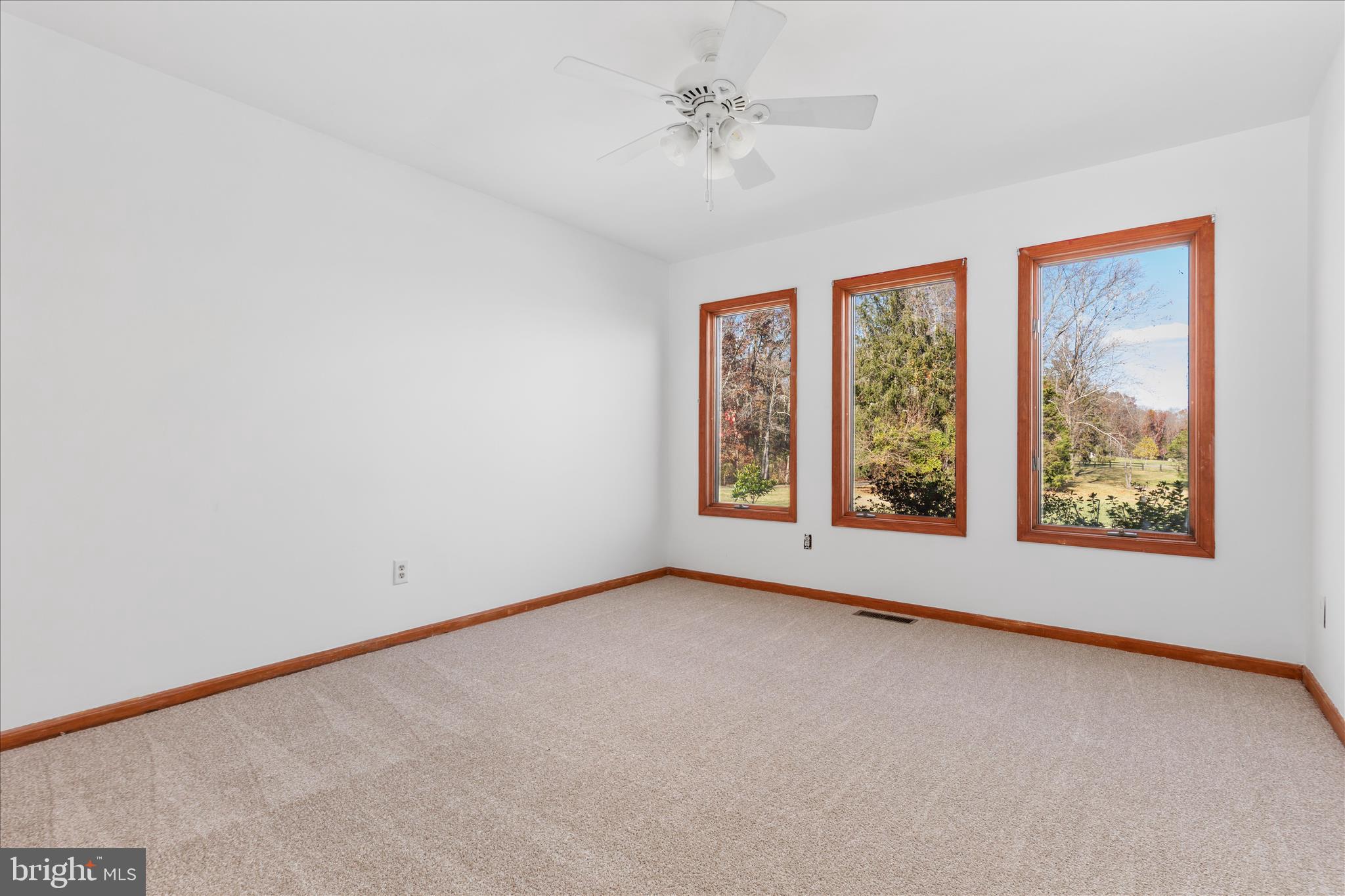 POMPS FARM ESTATES - Residential