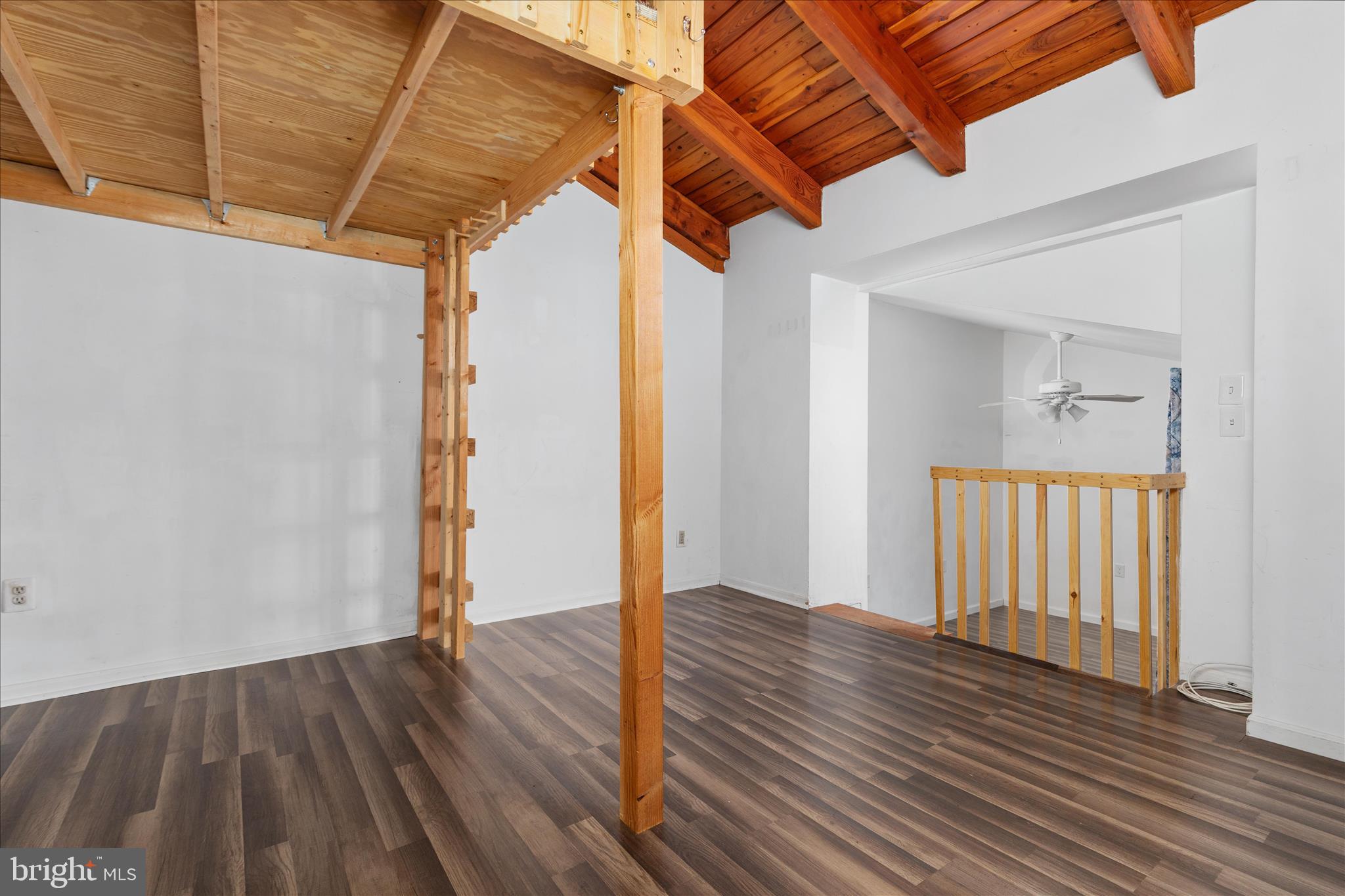 POMPS FARM ESTATES - Residential