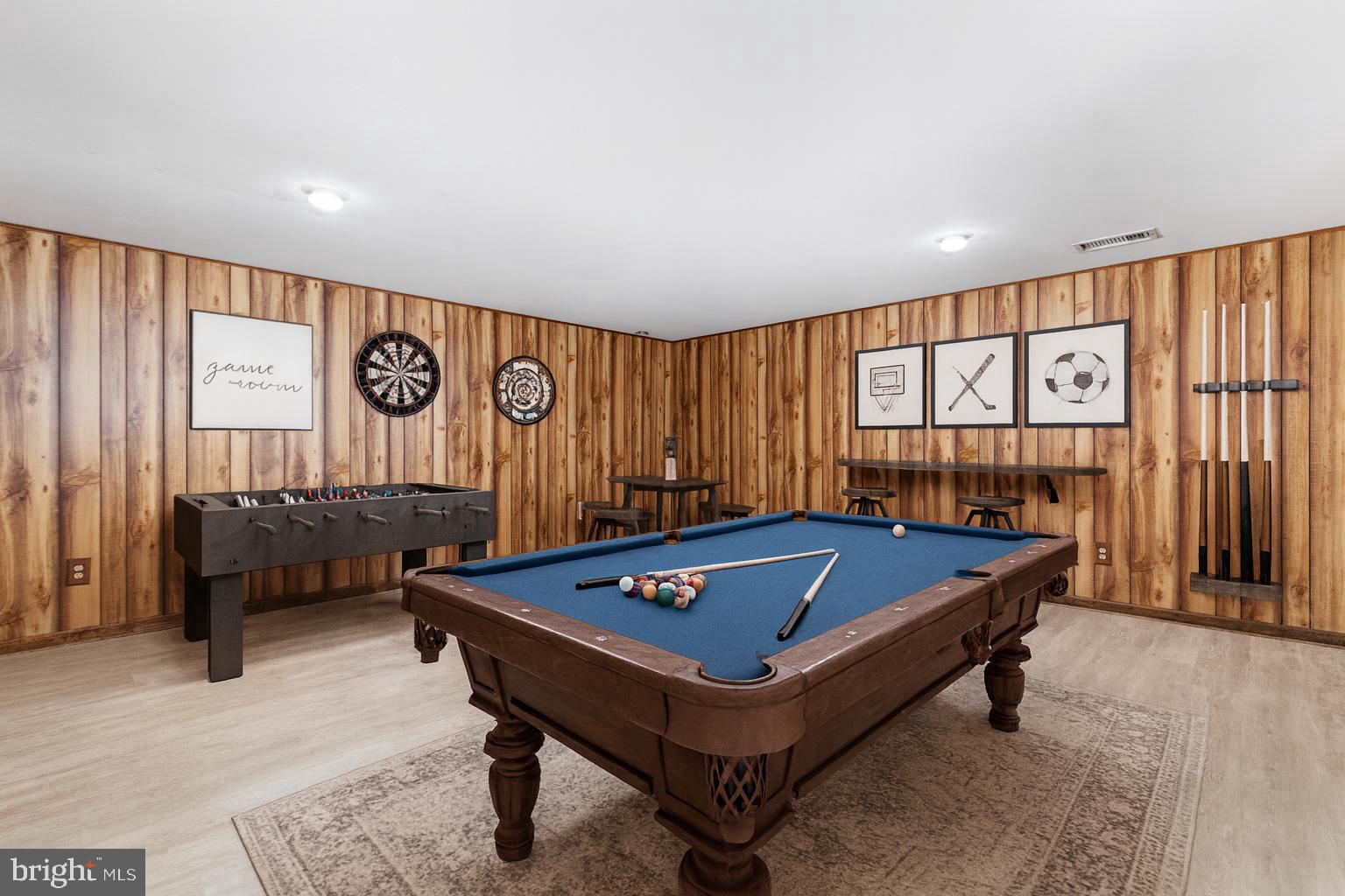 POMPS FARM ESTATES - Residential