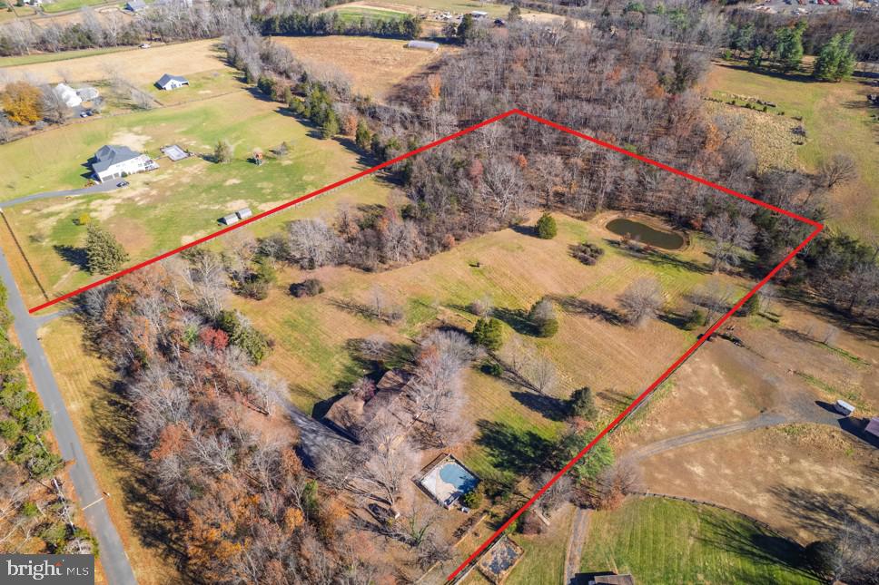 POMPS FARM ESTATES - Residential