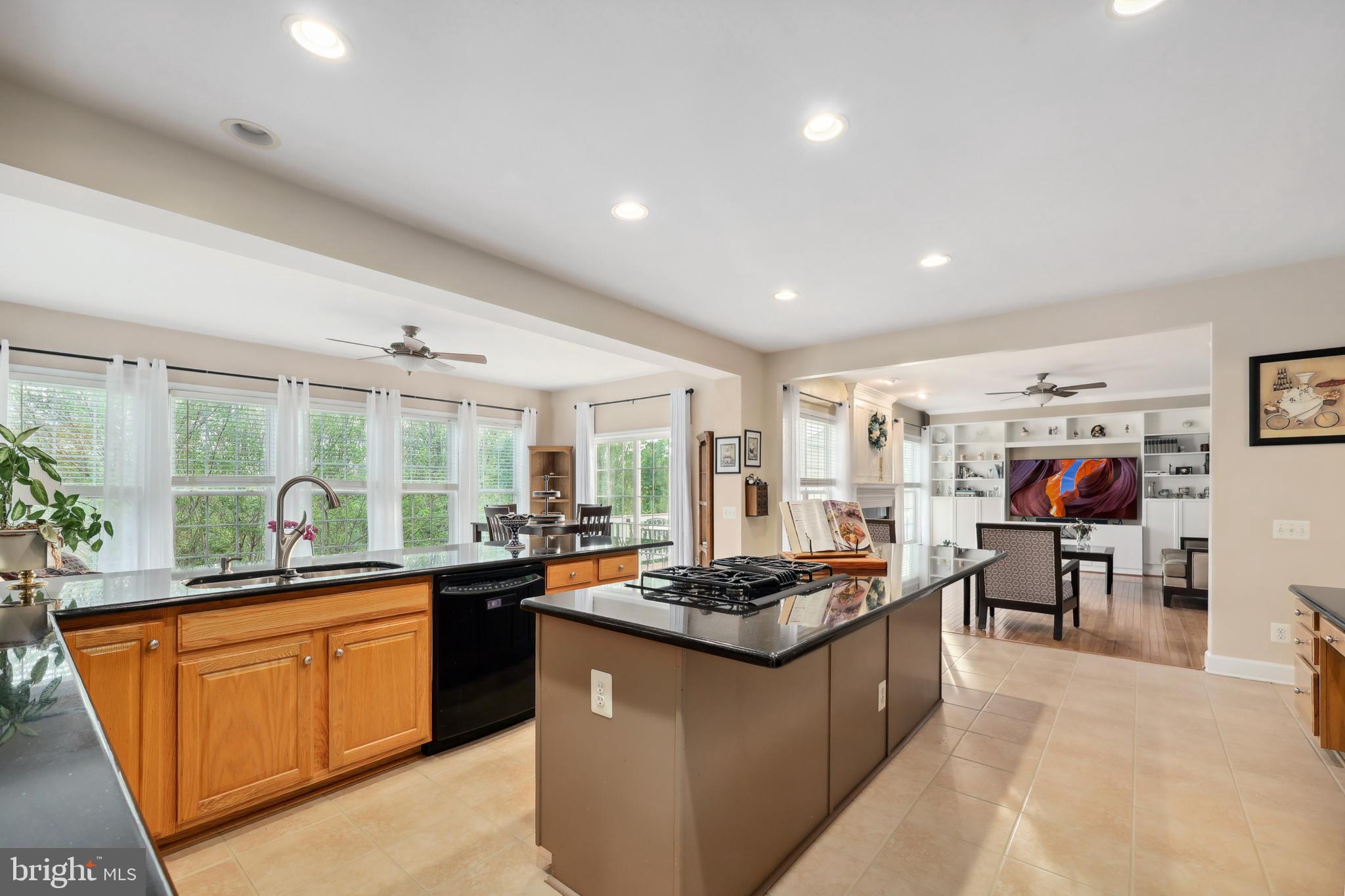 MAYFIELD TRACE - Residential