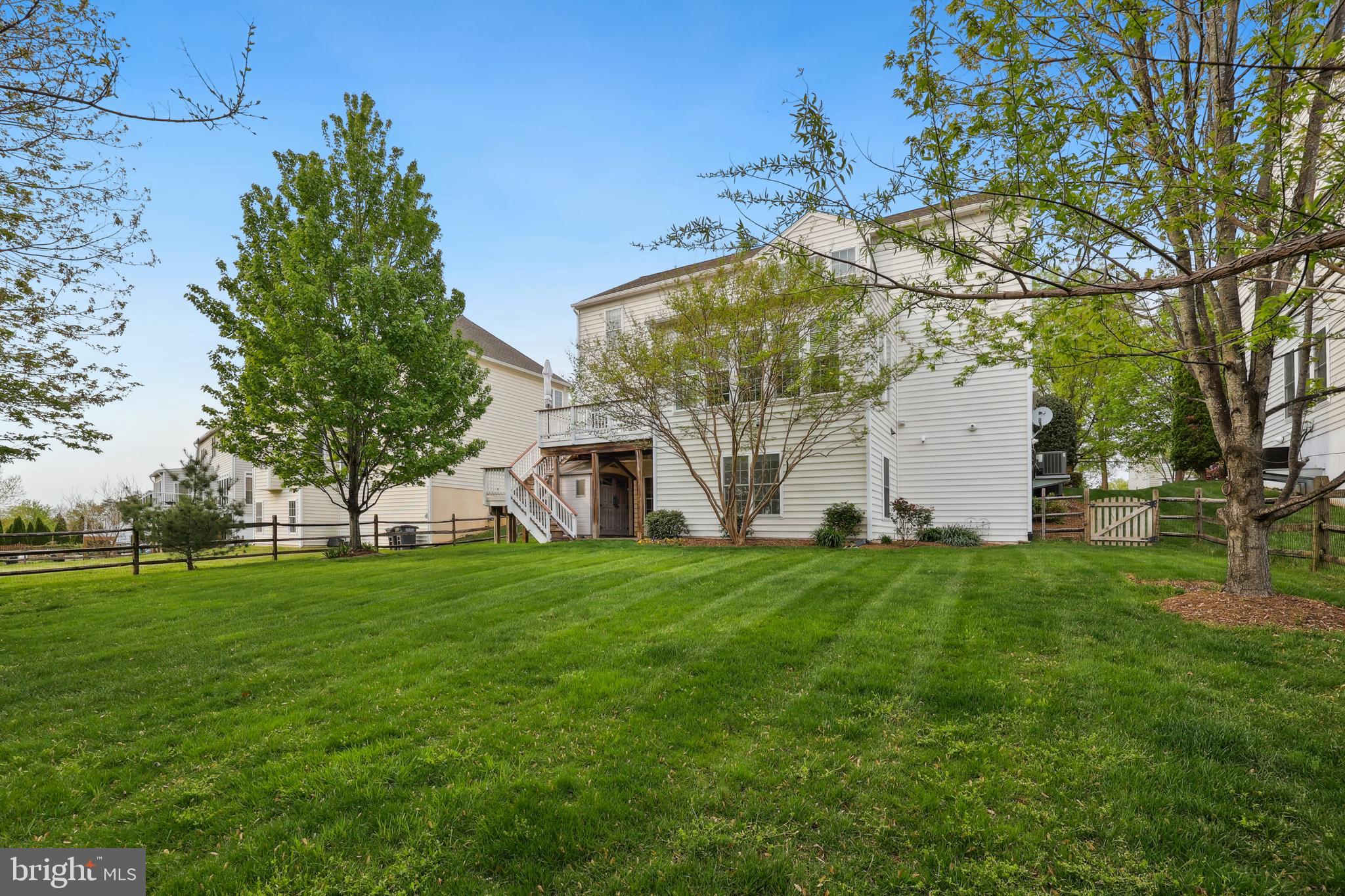 MAYFIELD TRACE - Residential