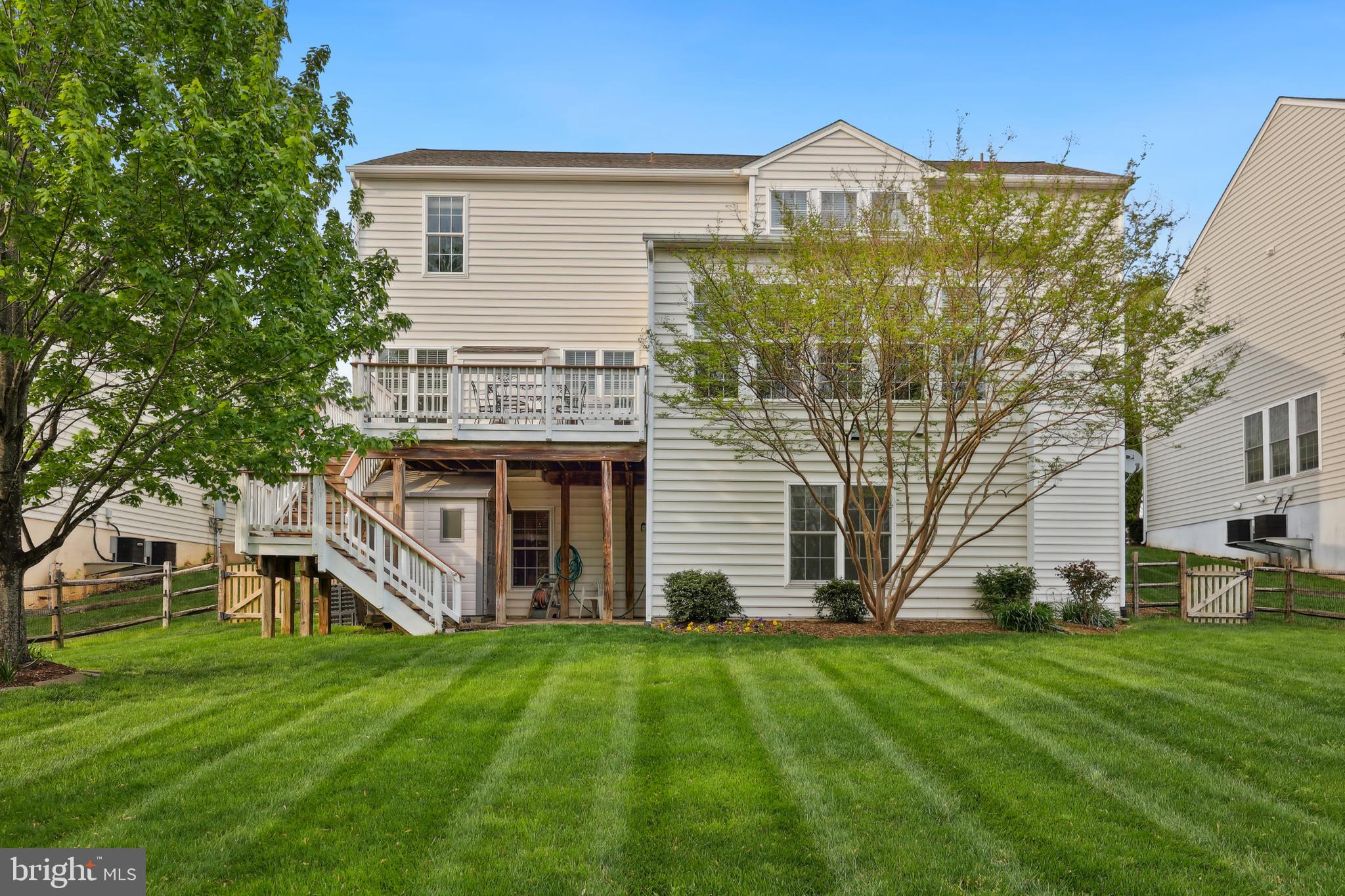 MAYFIELD TRACE - Residential