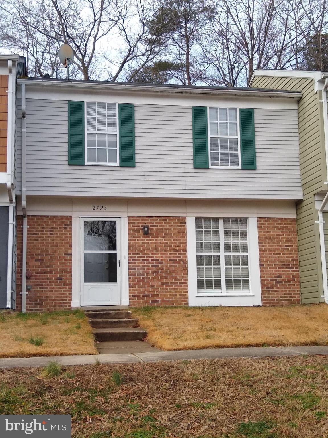 Well maintained two level townhome with 3 bedrooms and 1.5 bath , ceramic tile and carpet main levels, kitchen with passthrough window/ counter into dining area. Fenced in backyard with storage area . Close to schools, shopping. EZ commute to D.C. and metro areas.