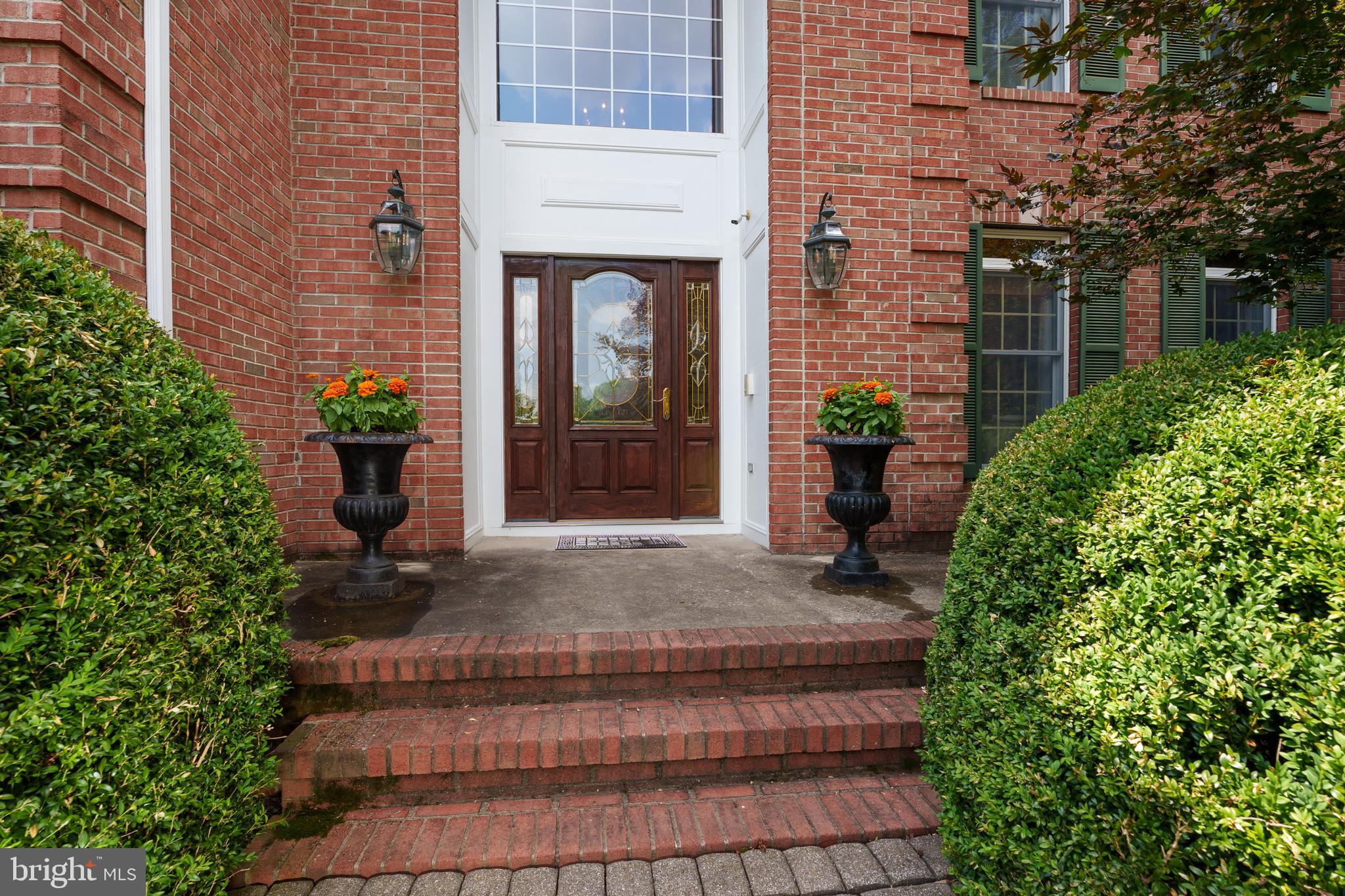 7 SILVER MAPLE COURT