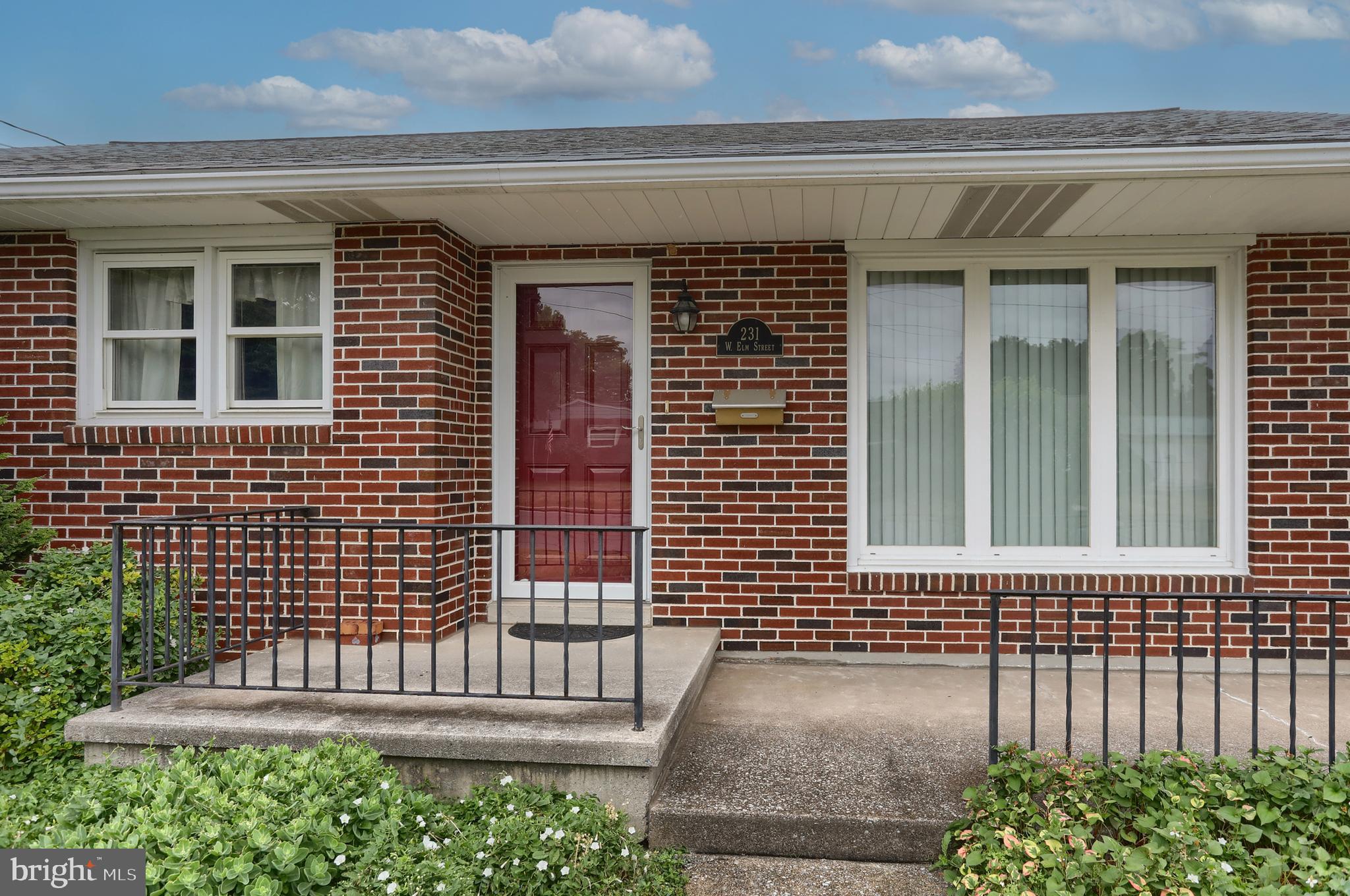 231 W ELM STREET