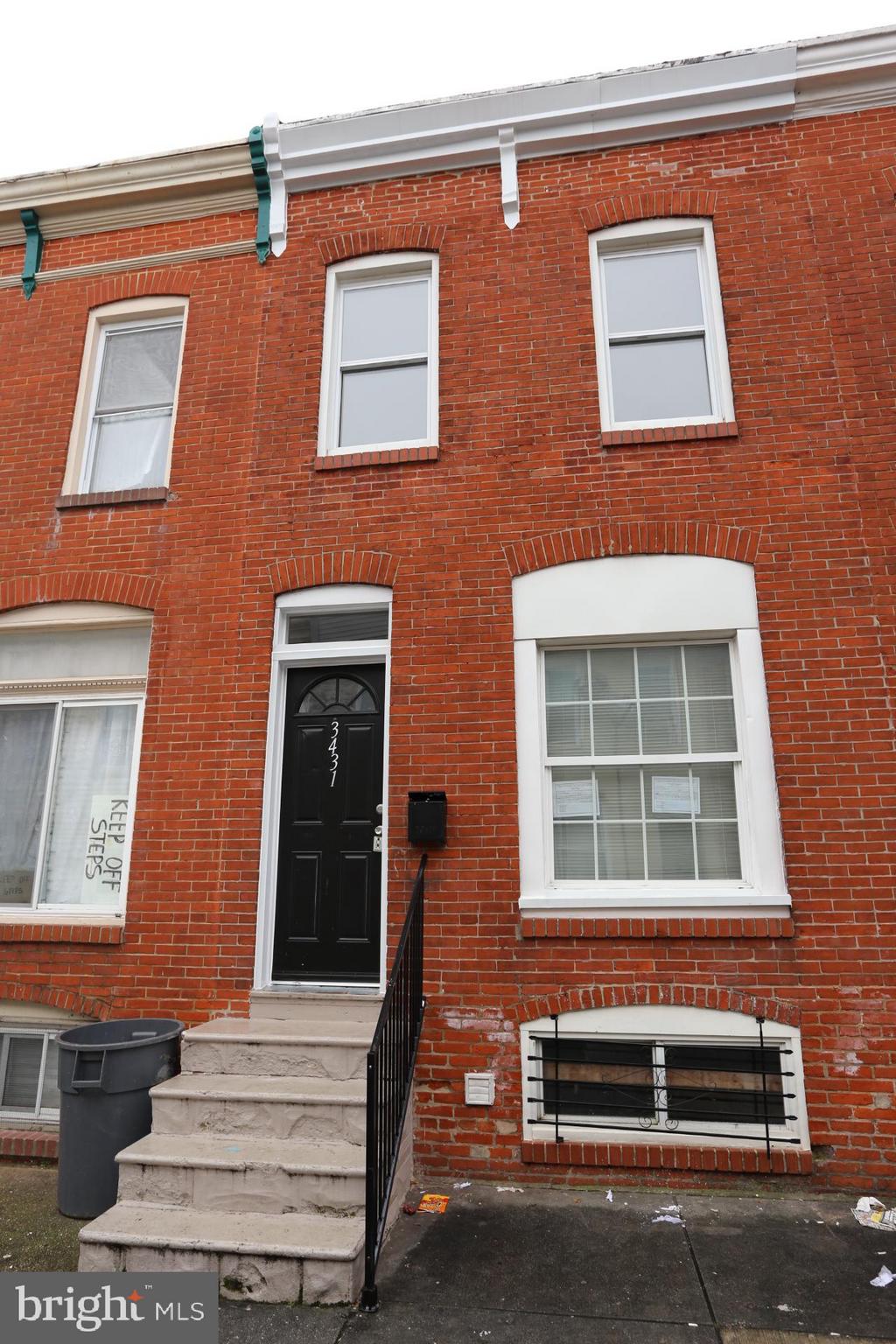 HIGHLANDTOWN - Residential Lease