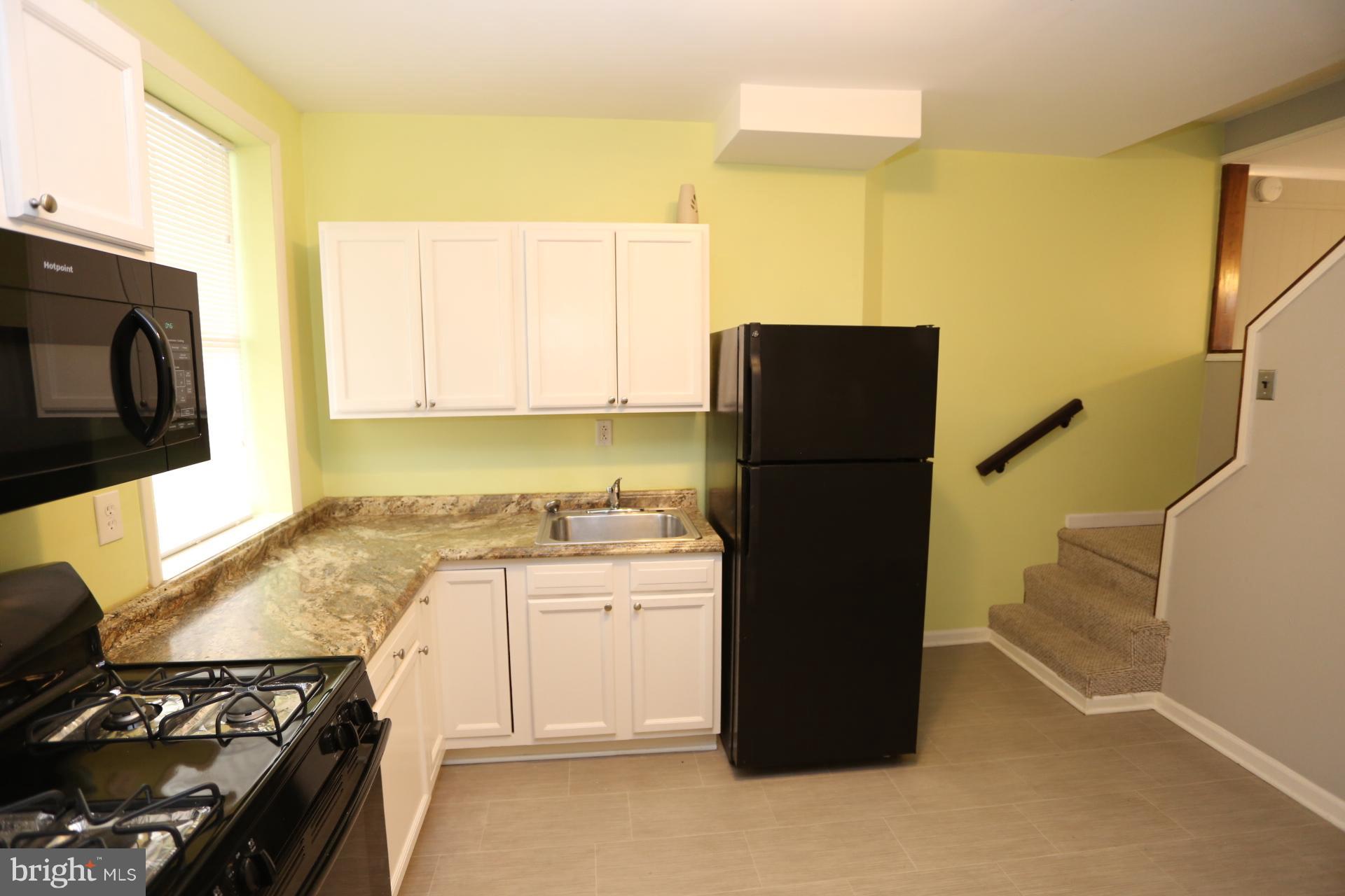 HIGHLANDTOWN - Residential Lease