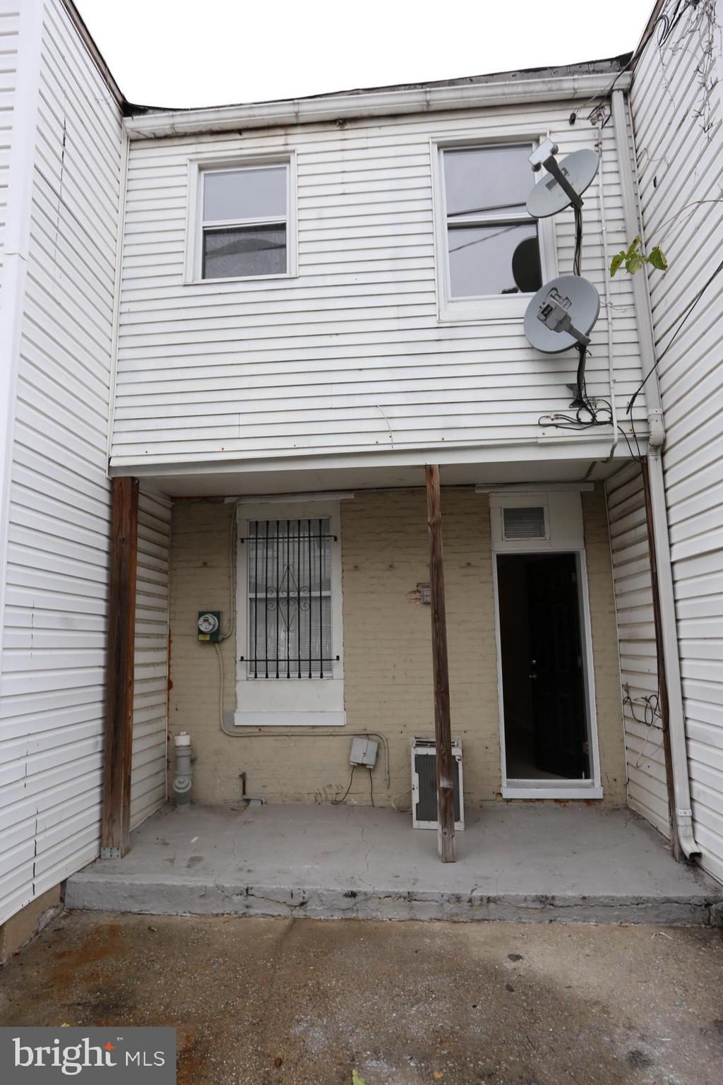 HIGHLANDTOWN - Residential Lease