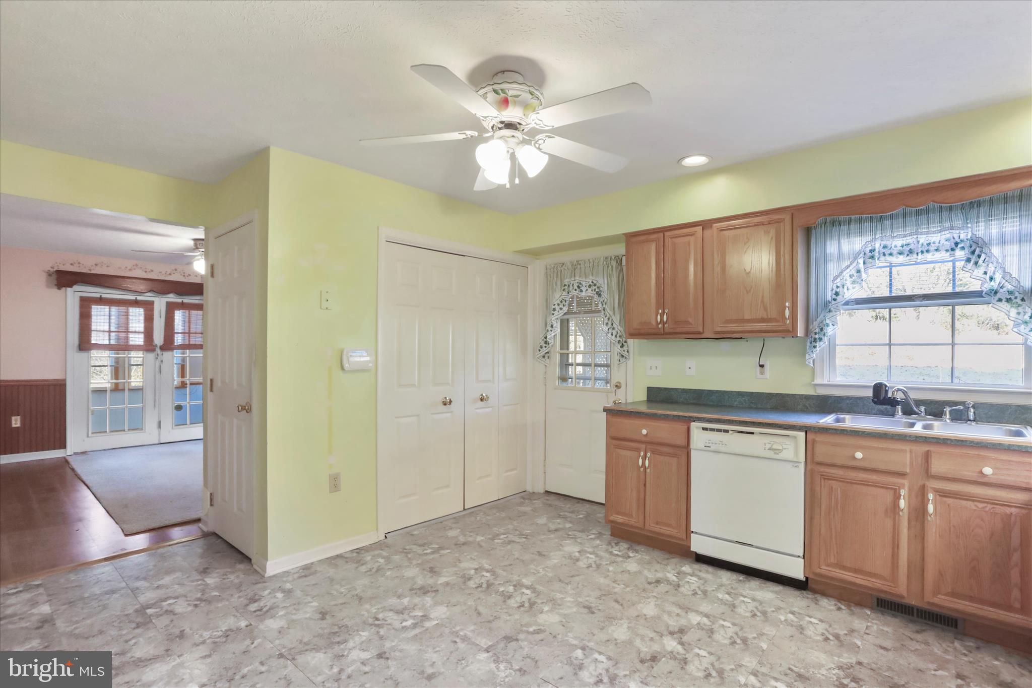 LAUREL RIDGE - Residential