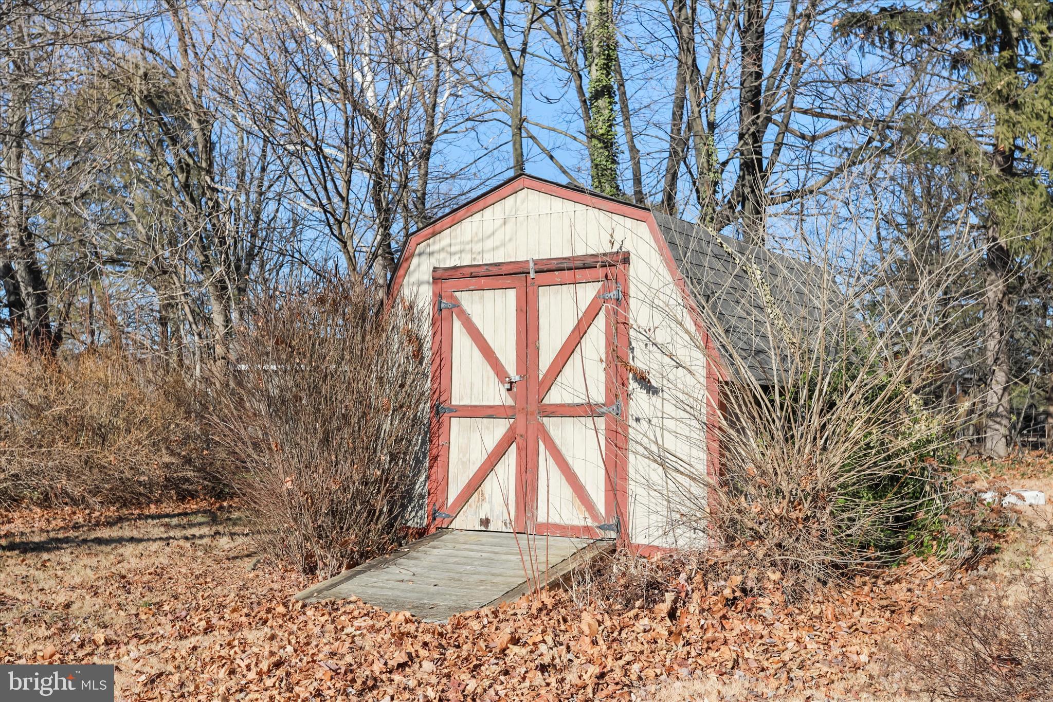 LAUREL RIDGE - Residential