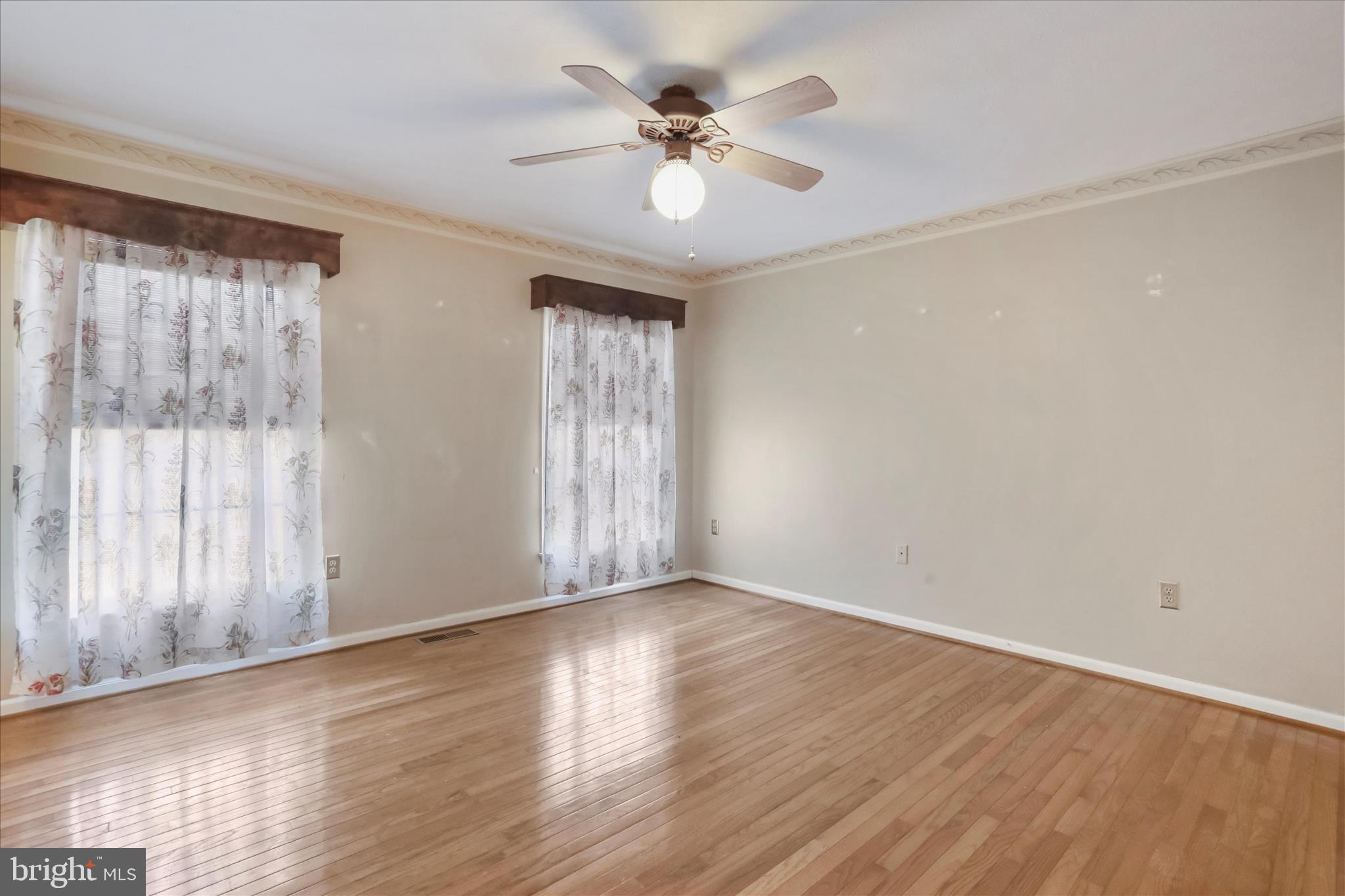 LAUREL RIDGE - Residential