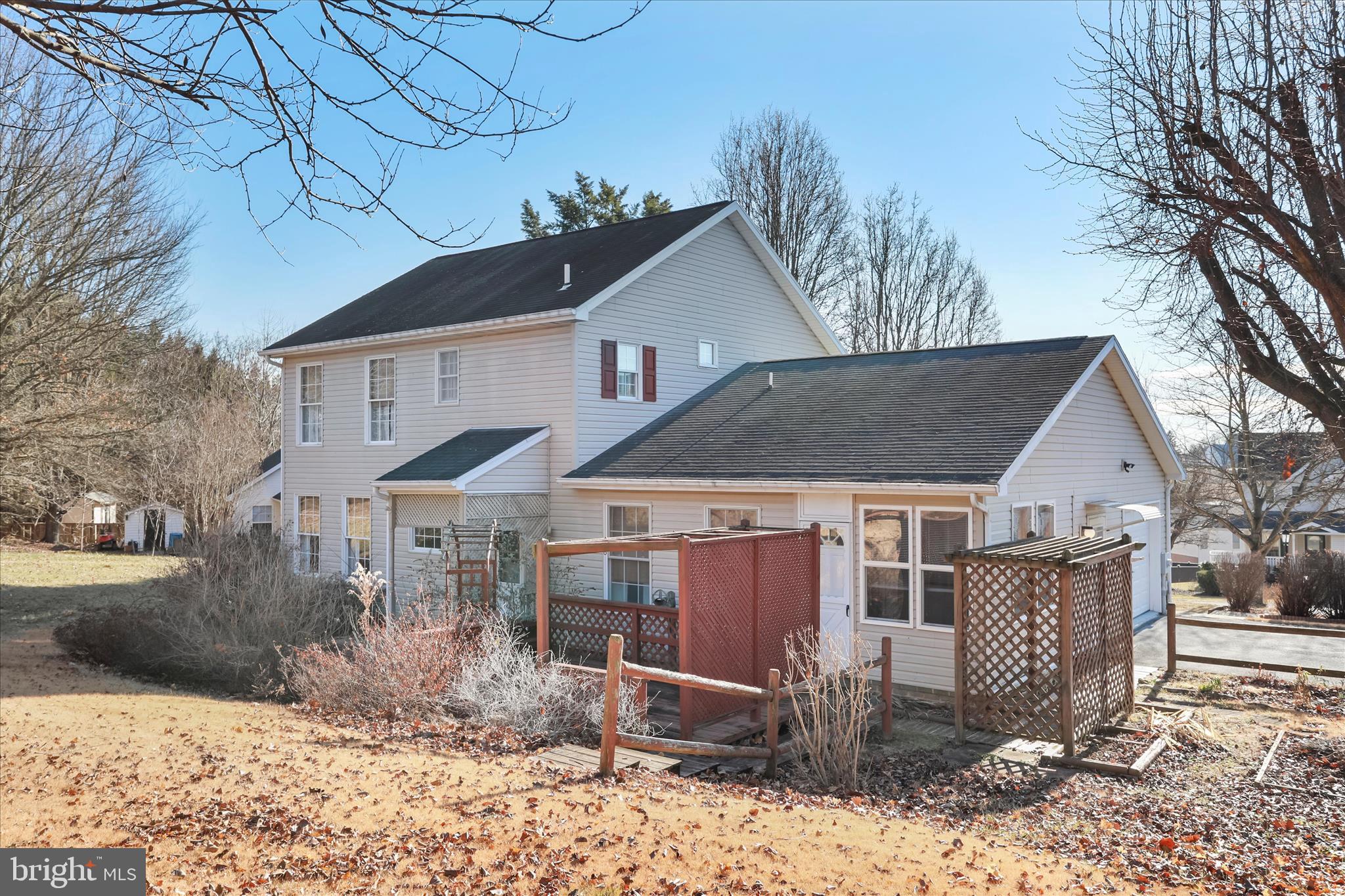 LAUREL RIDGE - Residential