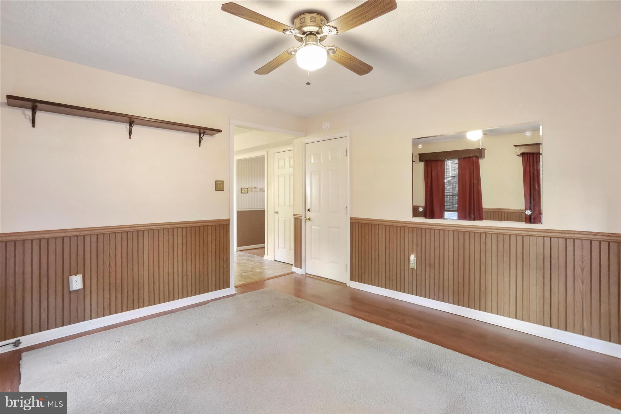 LAUREL RIDGE - Residential