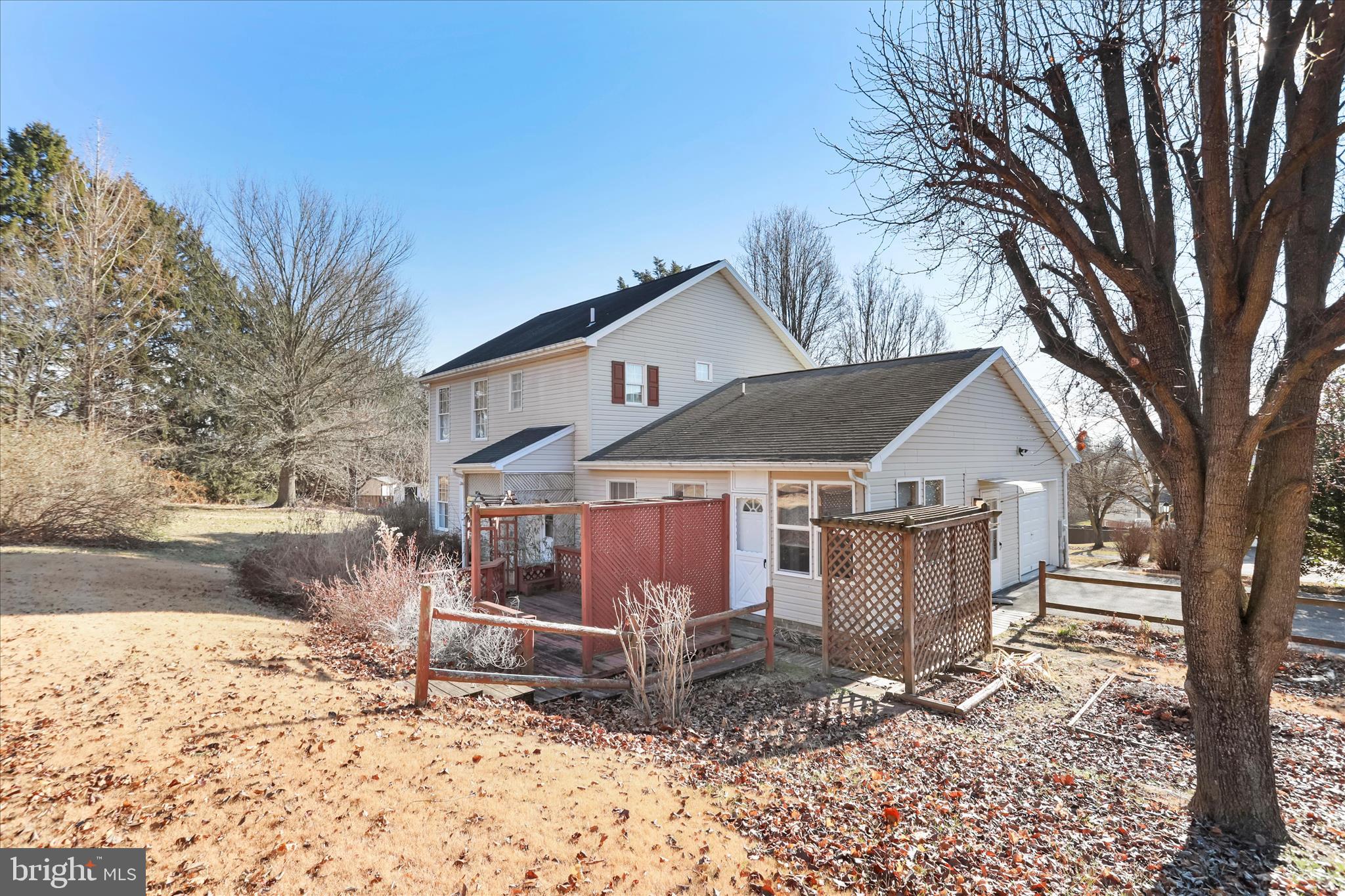 LAUREL RIDGE - Residential