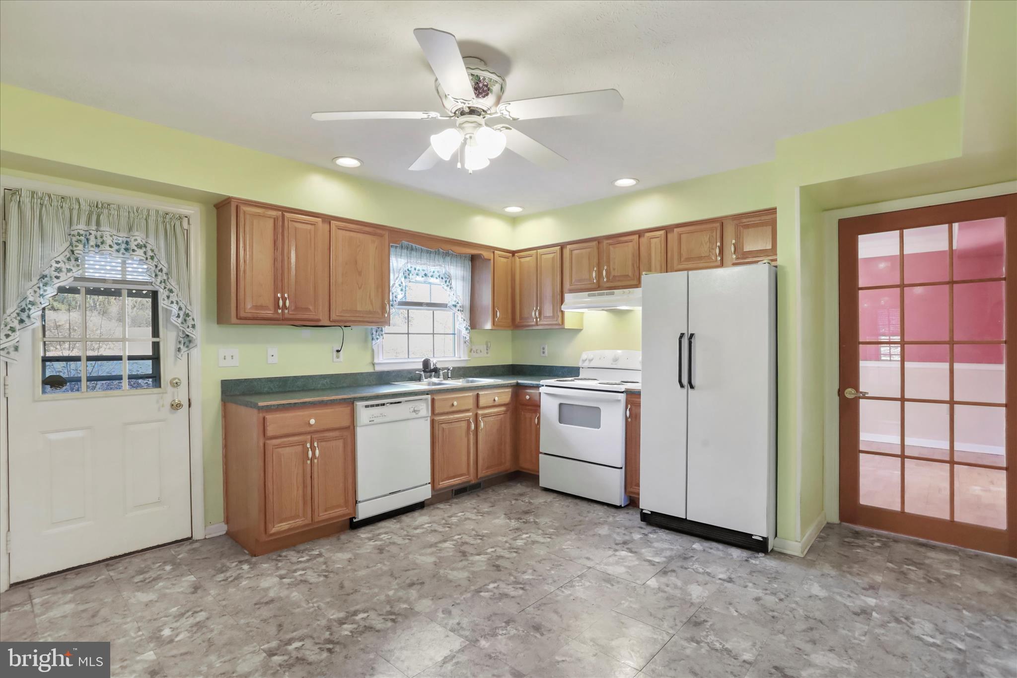 LAUREL RIDGE - Residential