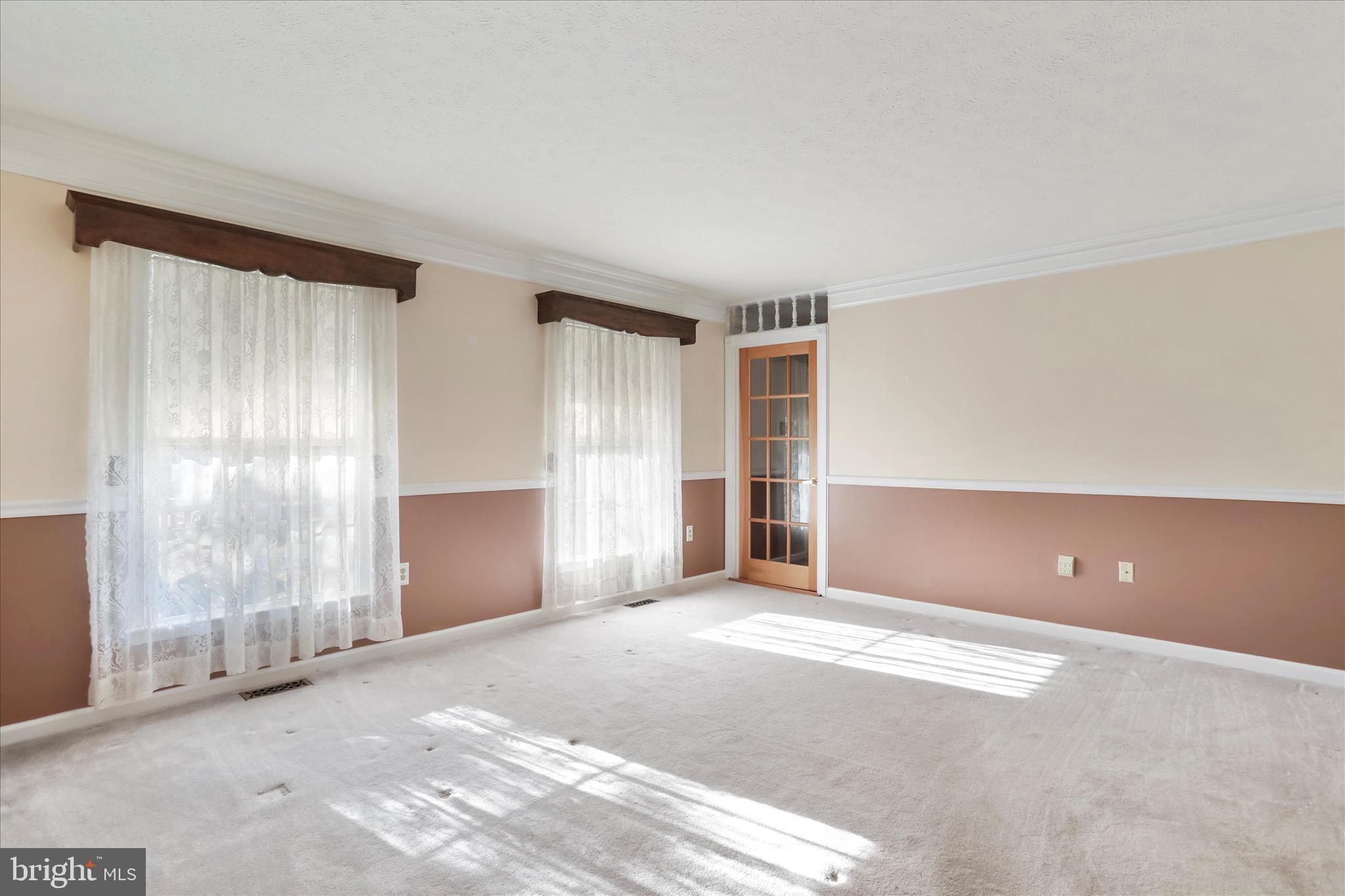 LAUREL RIDGE - Residential