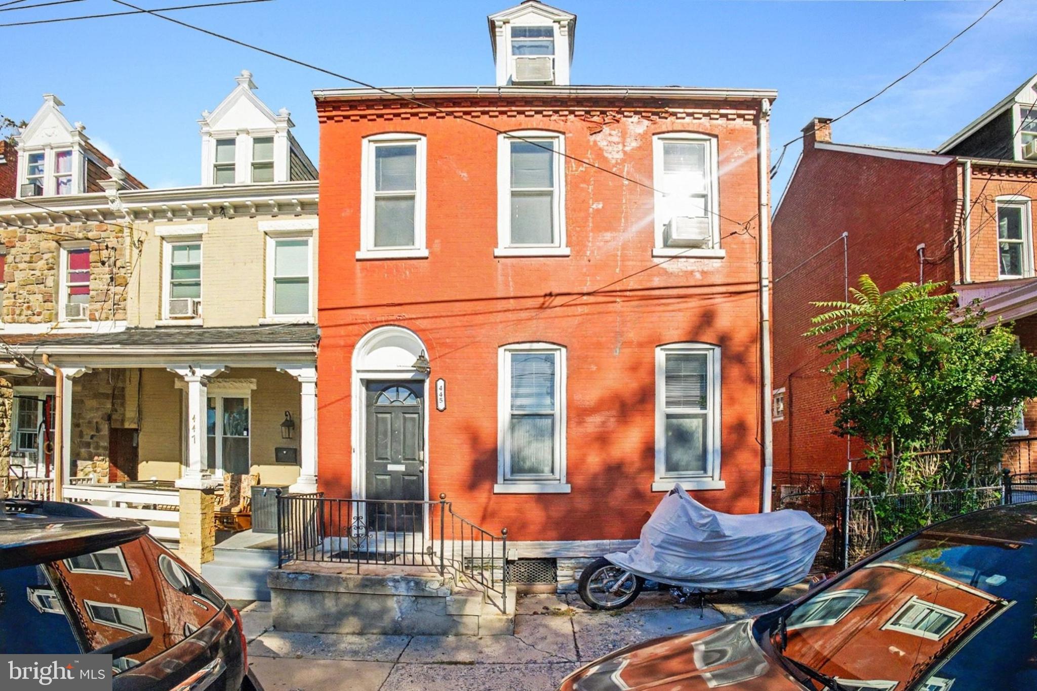 445 ST JOSEPH STREET