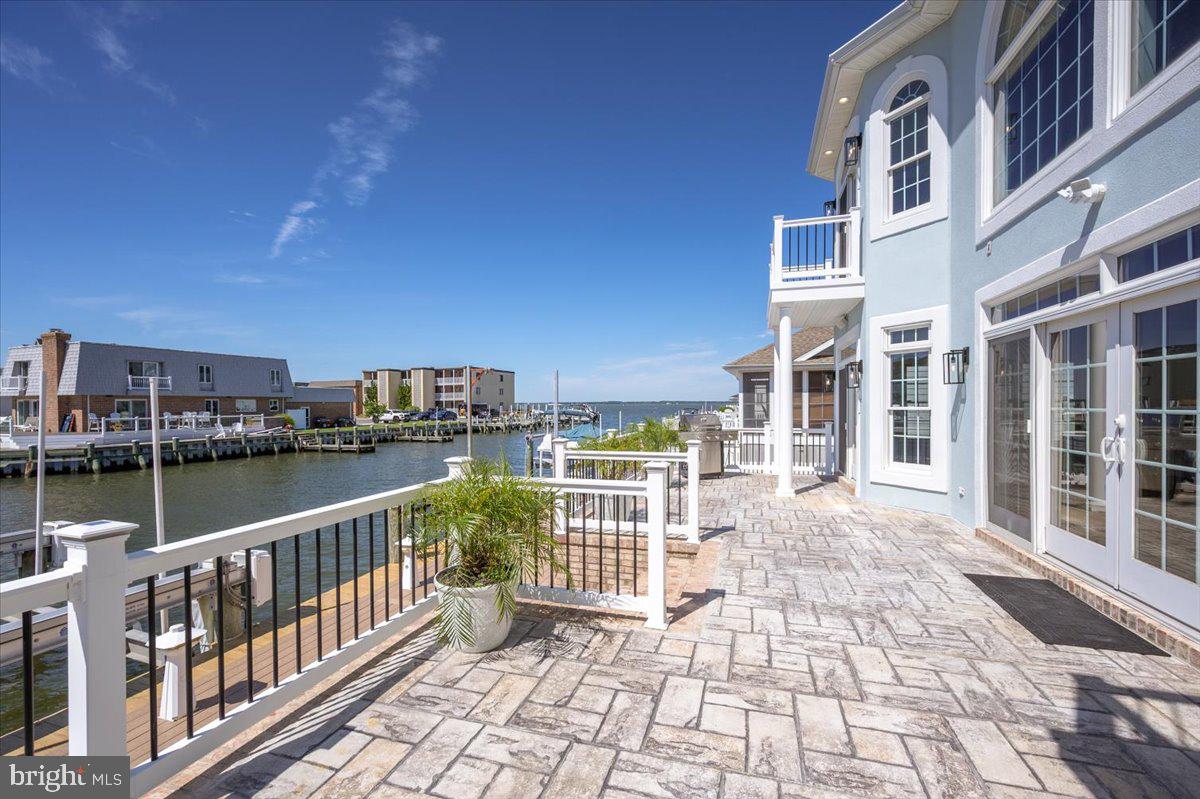 HERON HARBOUR - Residential