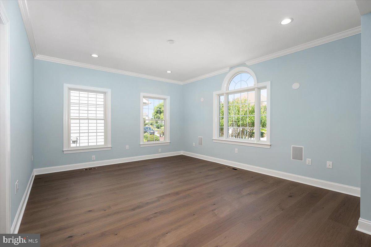 HERON HARBOUR - Residential