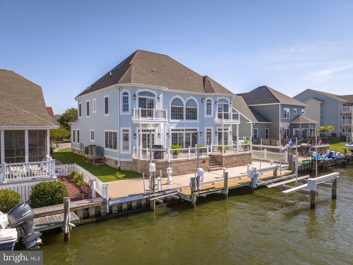 HERON HARBOUR - Residential