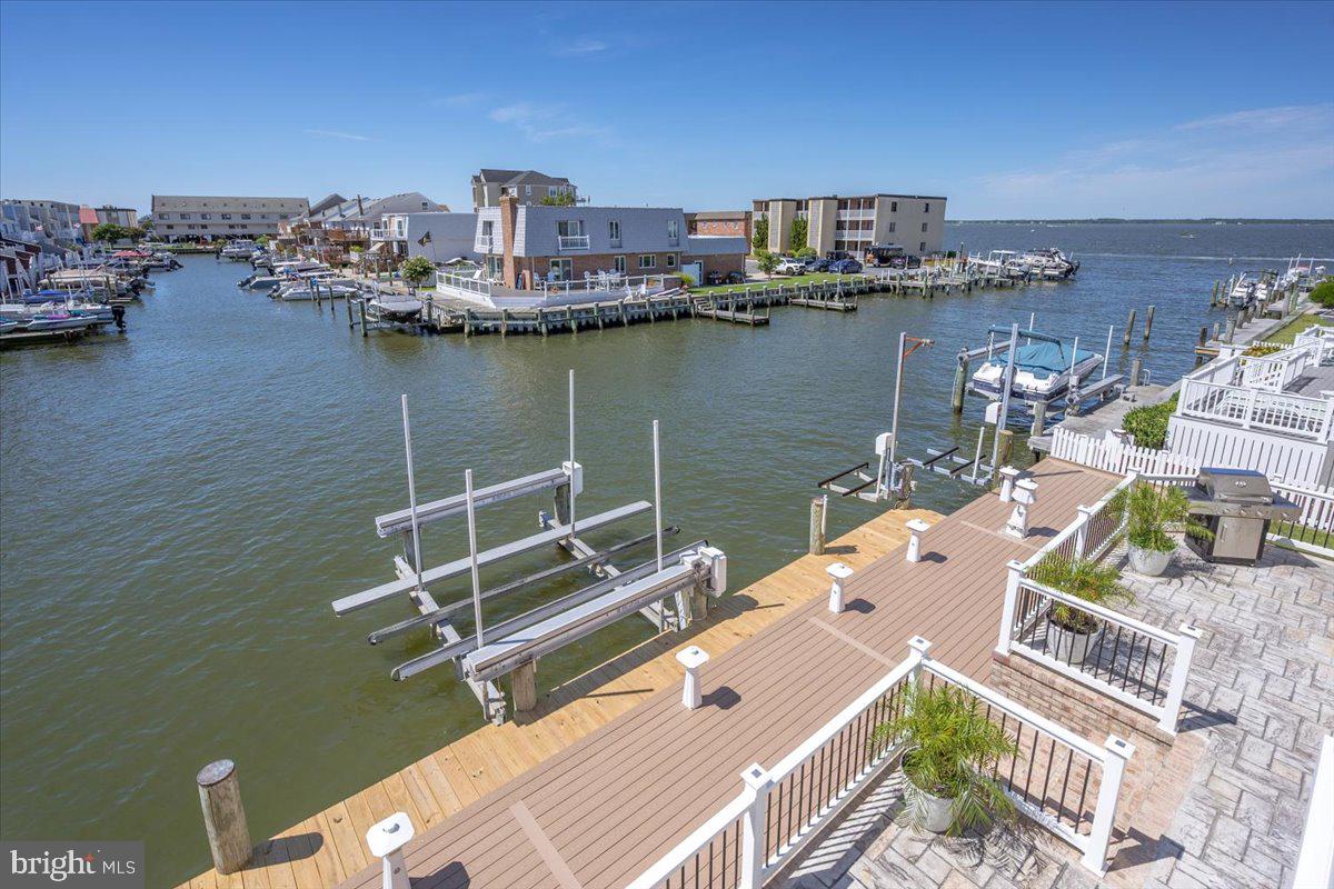 HERON HARBOUR - Residential