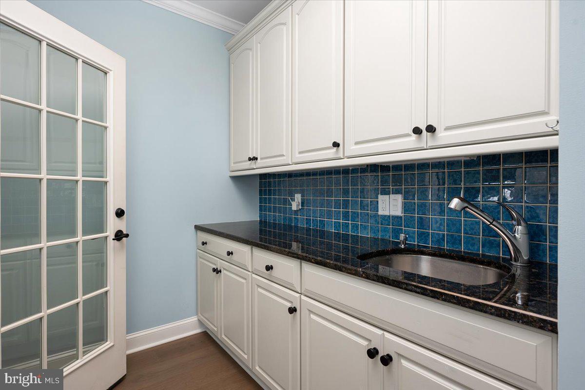 HERON HARBOUR - Residential