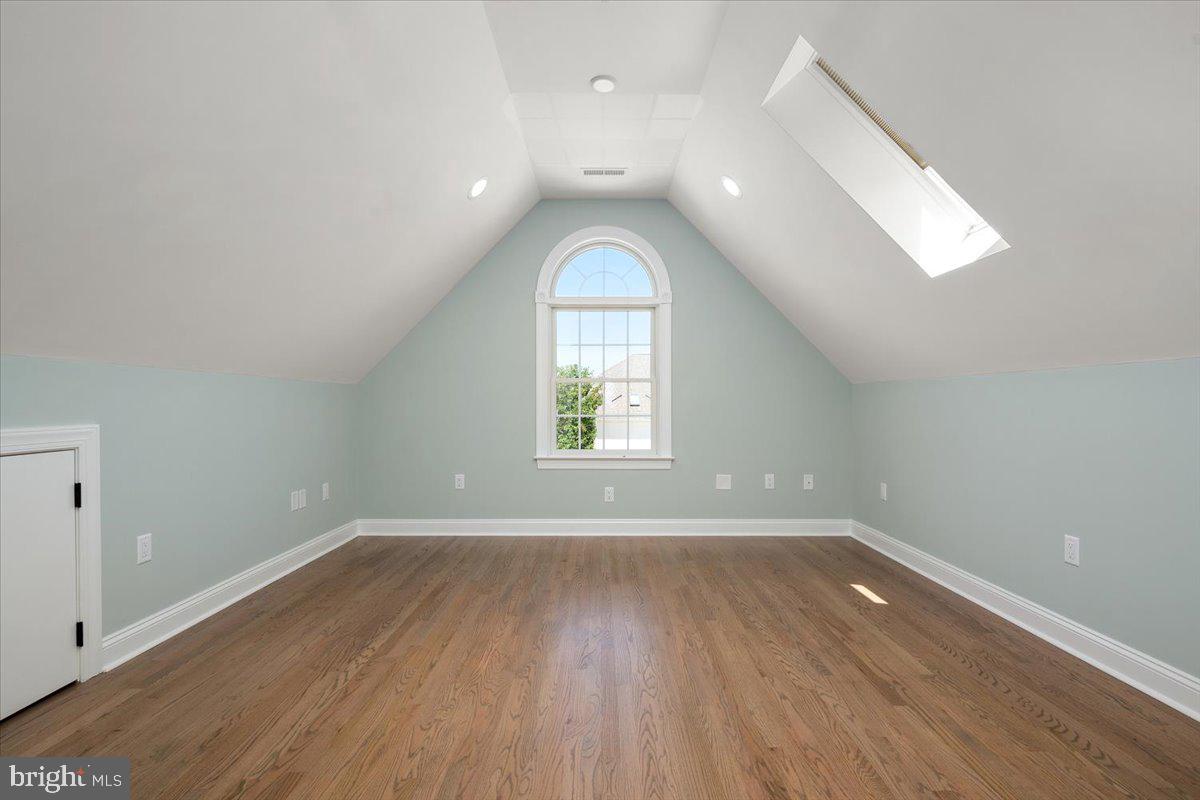 HERON HARBOUR - Residential