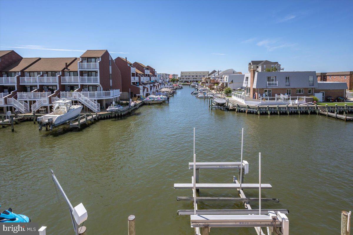 HERON HARBOUR - Residential