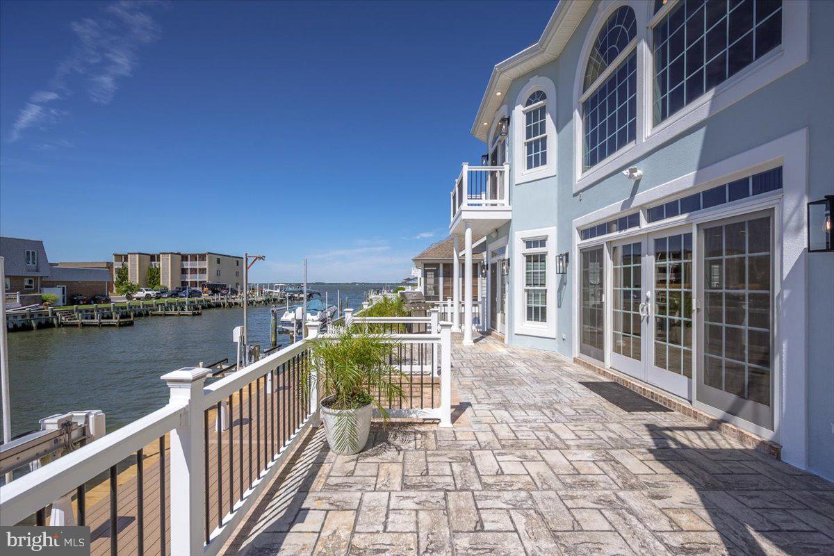 HERON HARBOUR - Residential