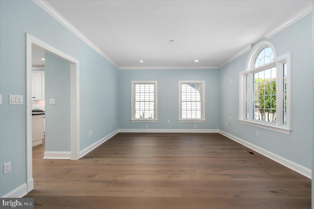 HERON HARBOUR - Residential