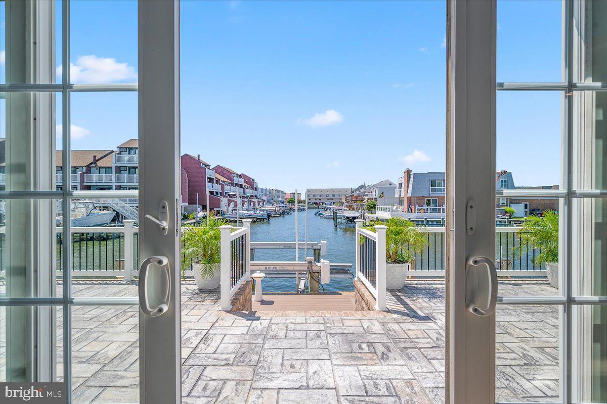 HERON HARBOUR - Residential