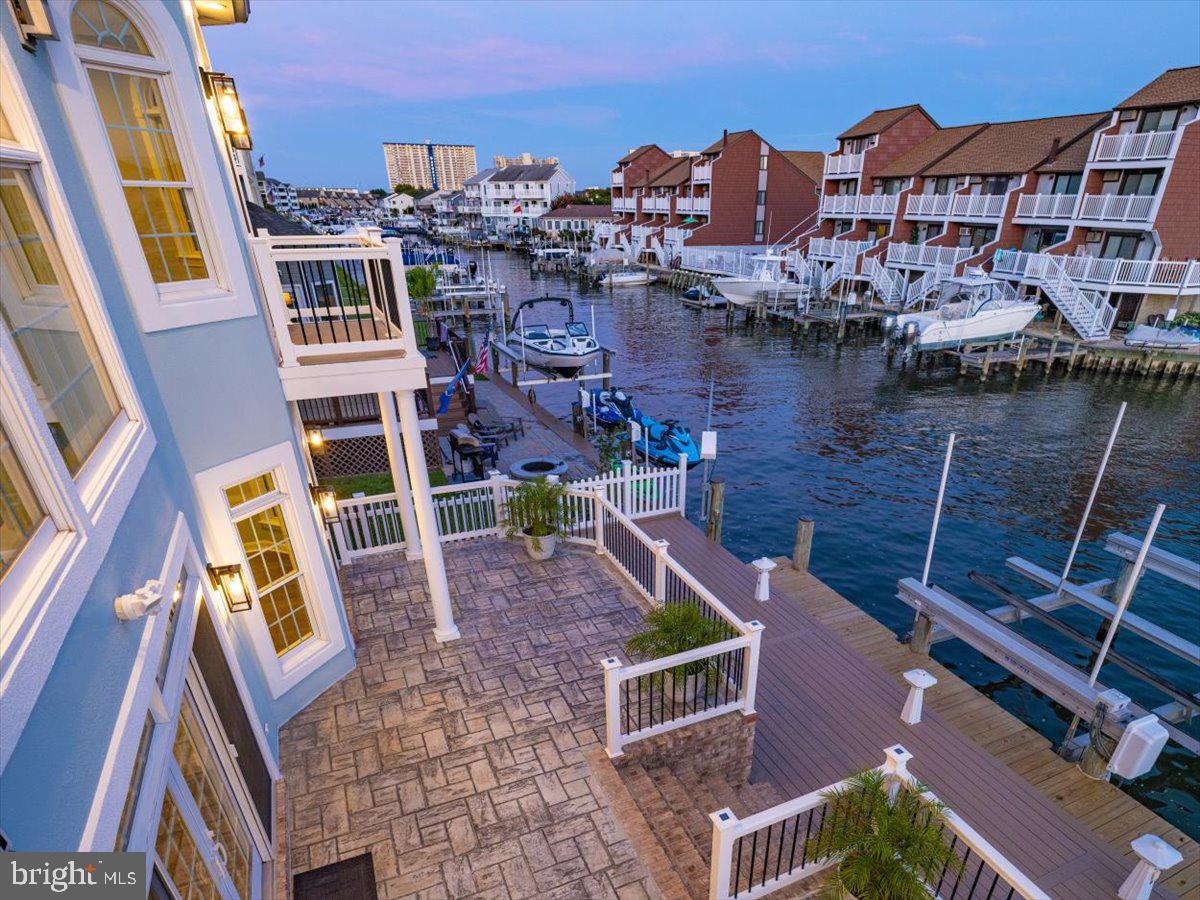 HERON HARBOUR - Residential