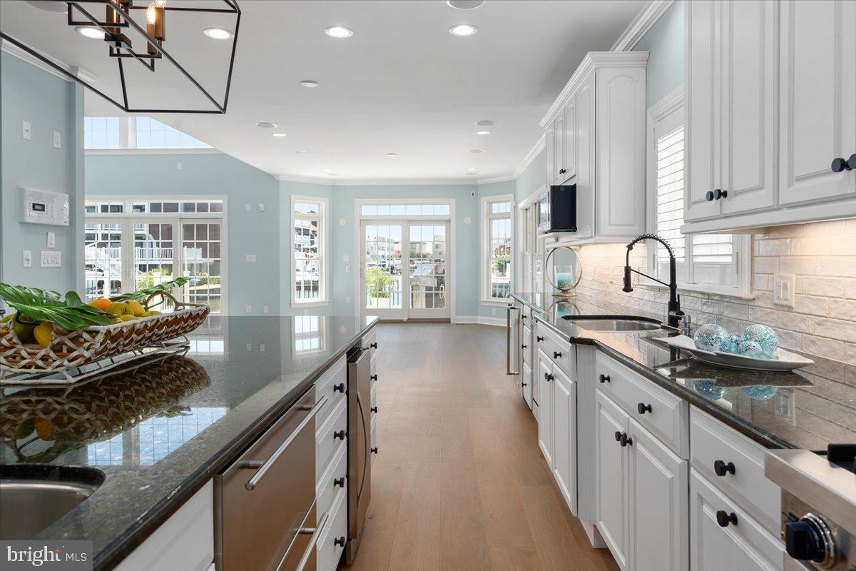 HERON HARBOUR - Residential