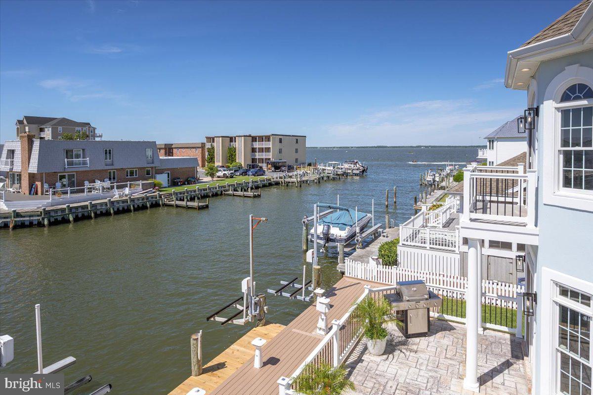 HERON HARBOUR - Residential